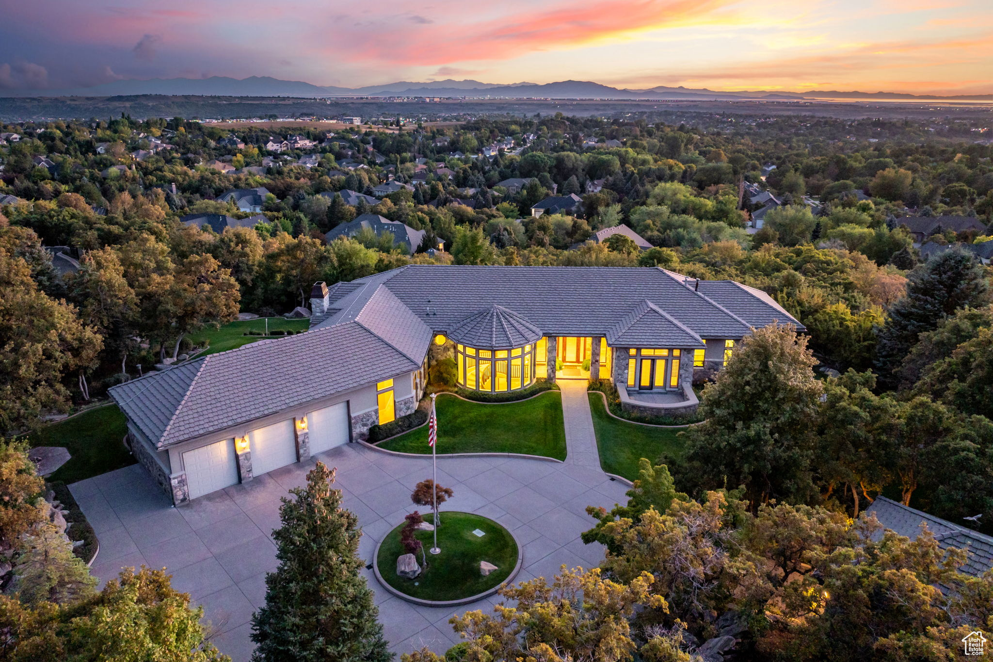 SHADOW VALLEY - Residential