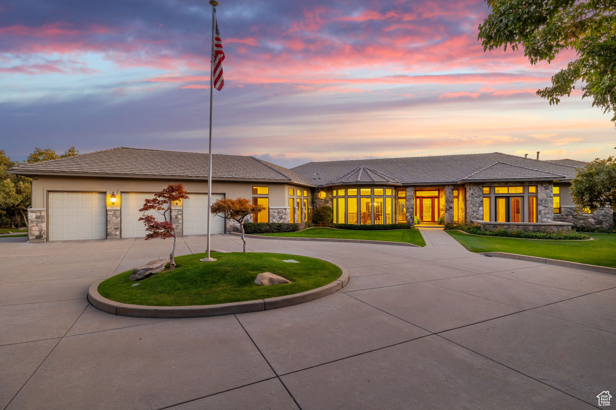 SHADOW VALLEY - Residential