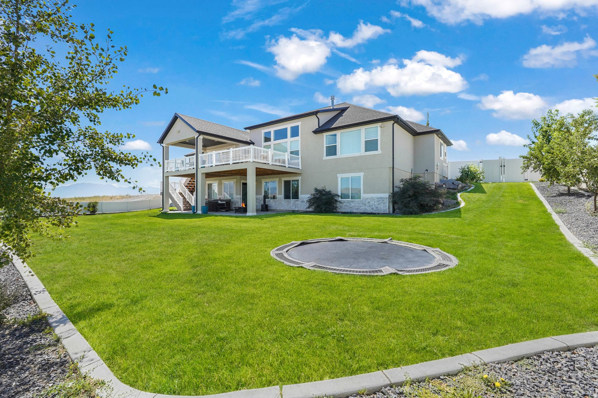 LAKE VIEW ESTATE - Residential