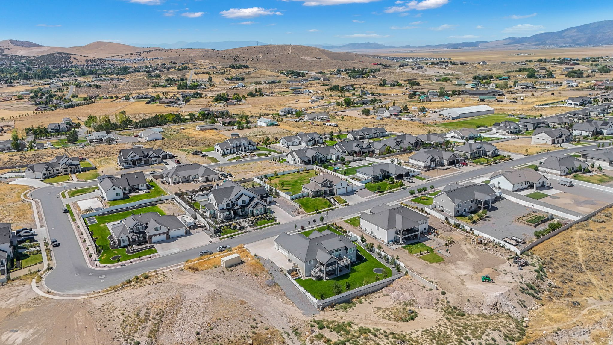 LAKE VIEW ESTATE - Residential