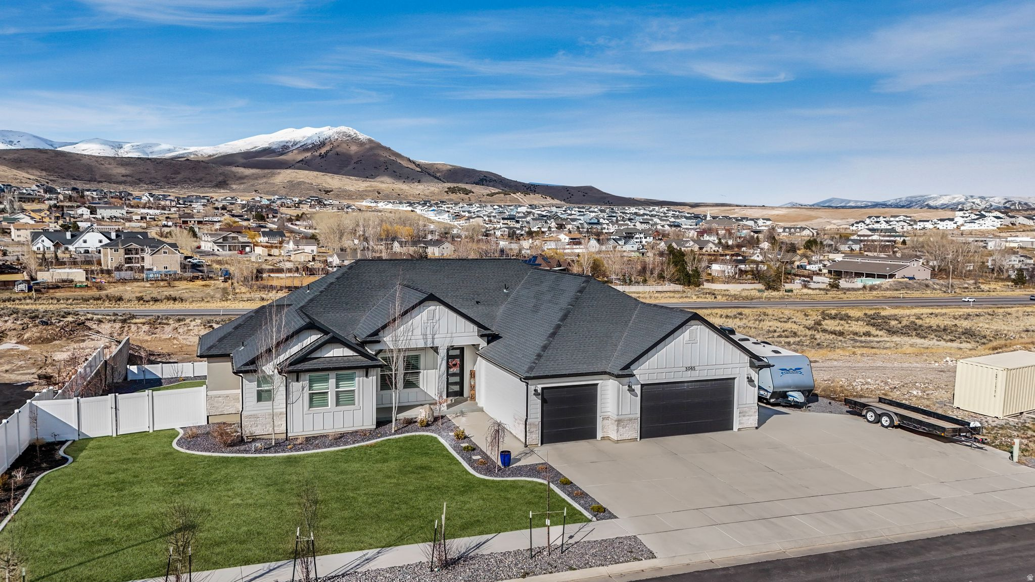 LAKE VIEW ESTATE - Residential