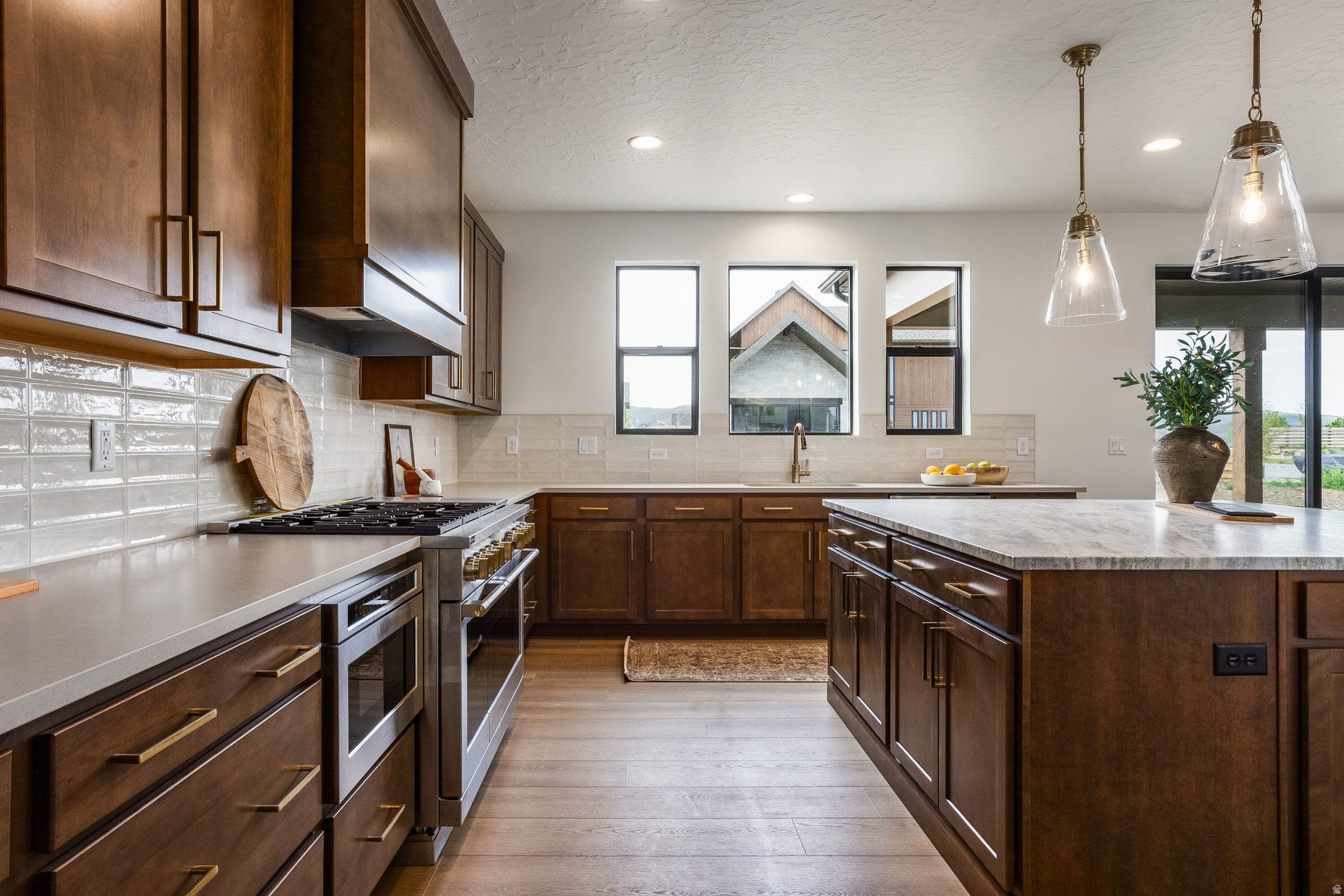 FRONTIER ACRES - Residential