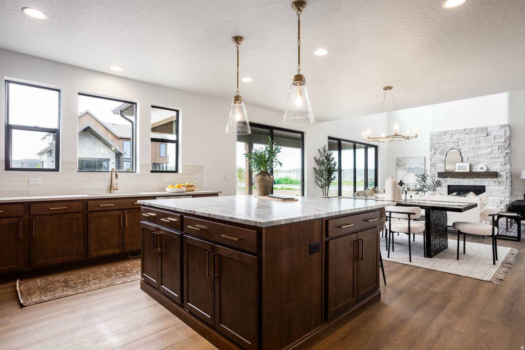 FRONTIER ACRES - Residential