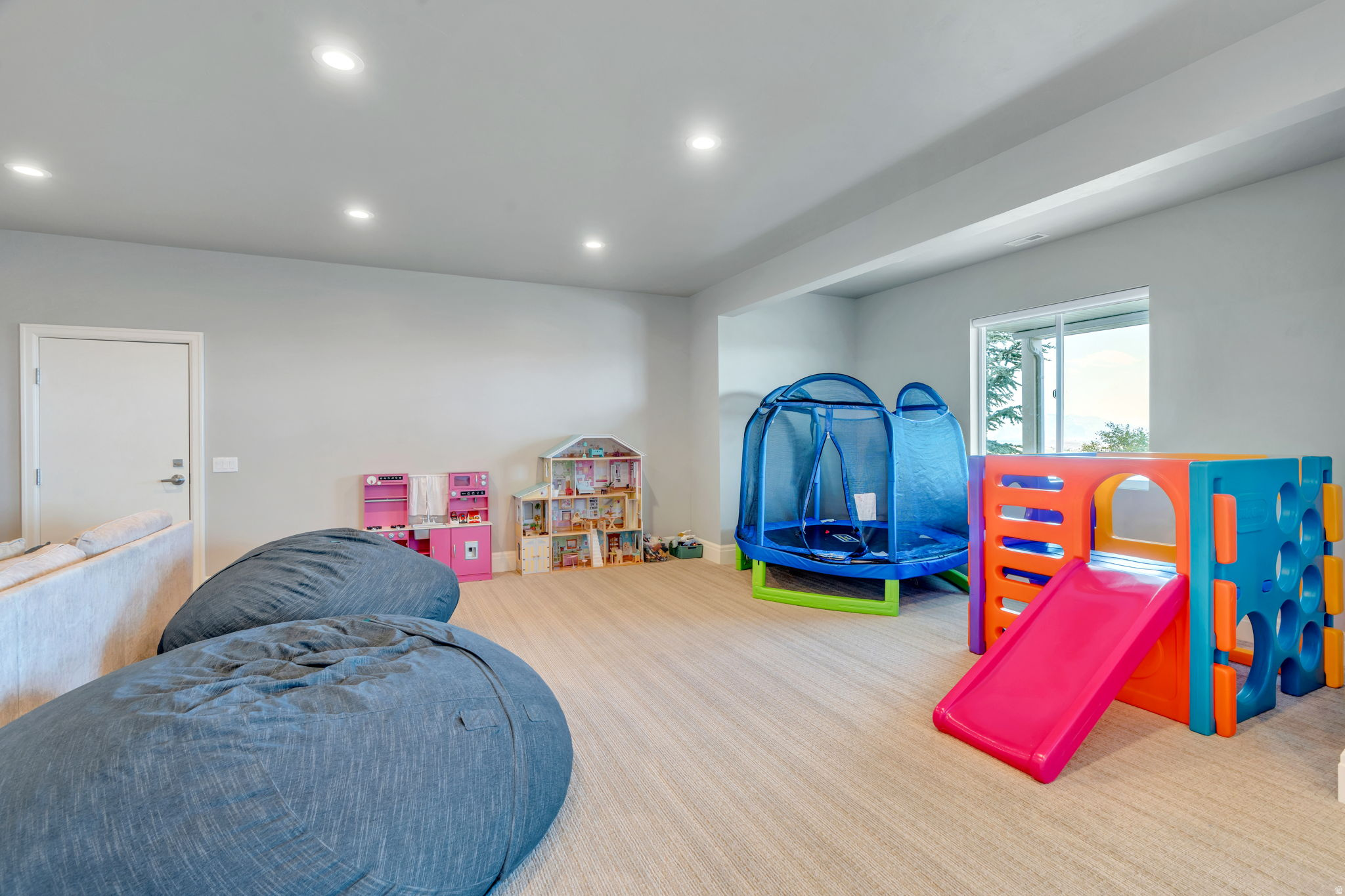 MEADOW RANCH - Residential