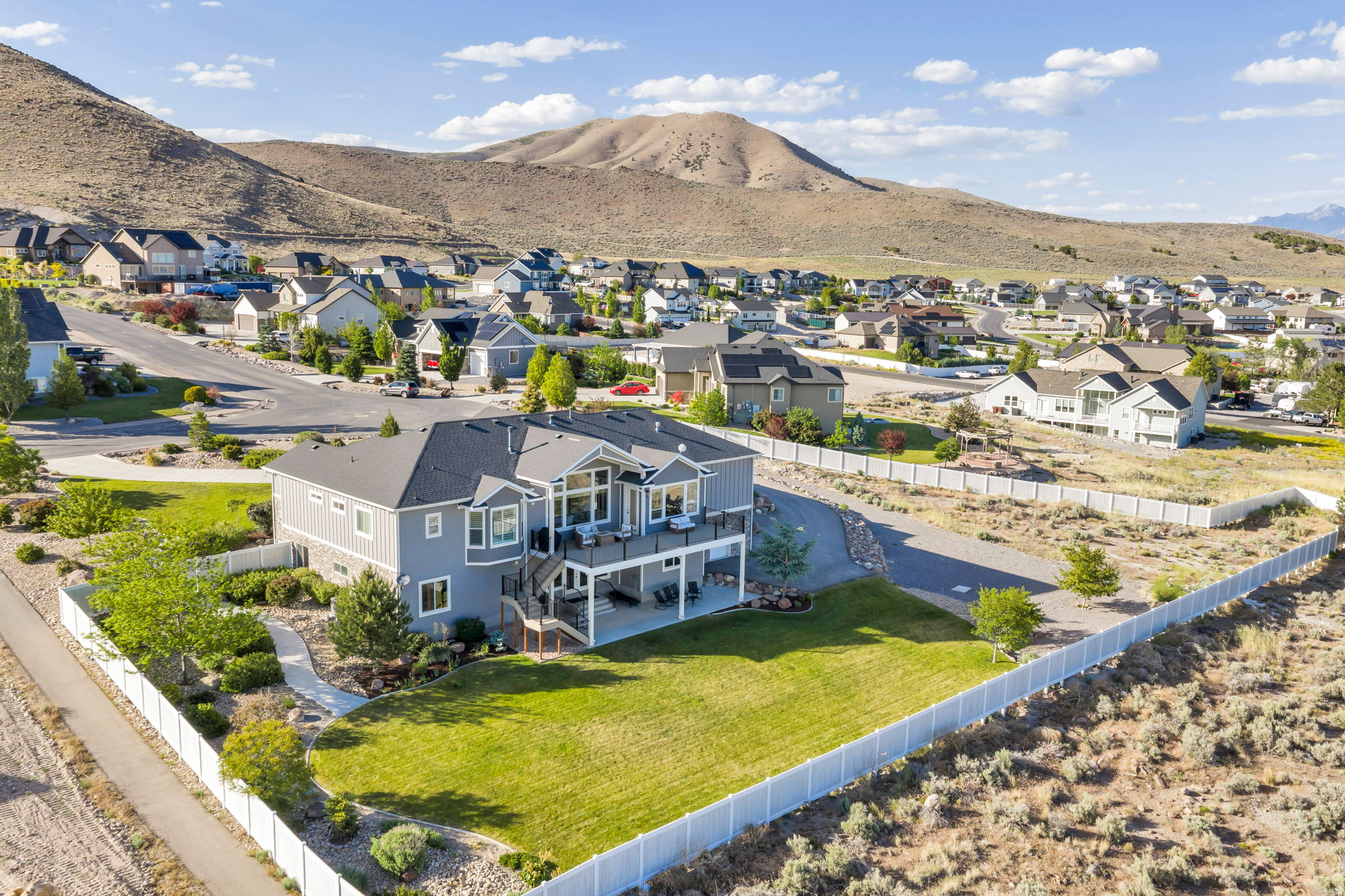 MEADOW RANCH - Residential