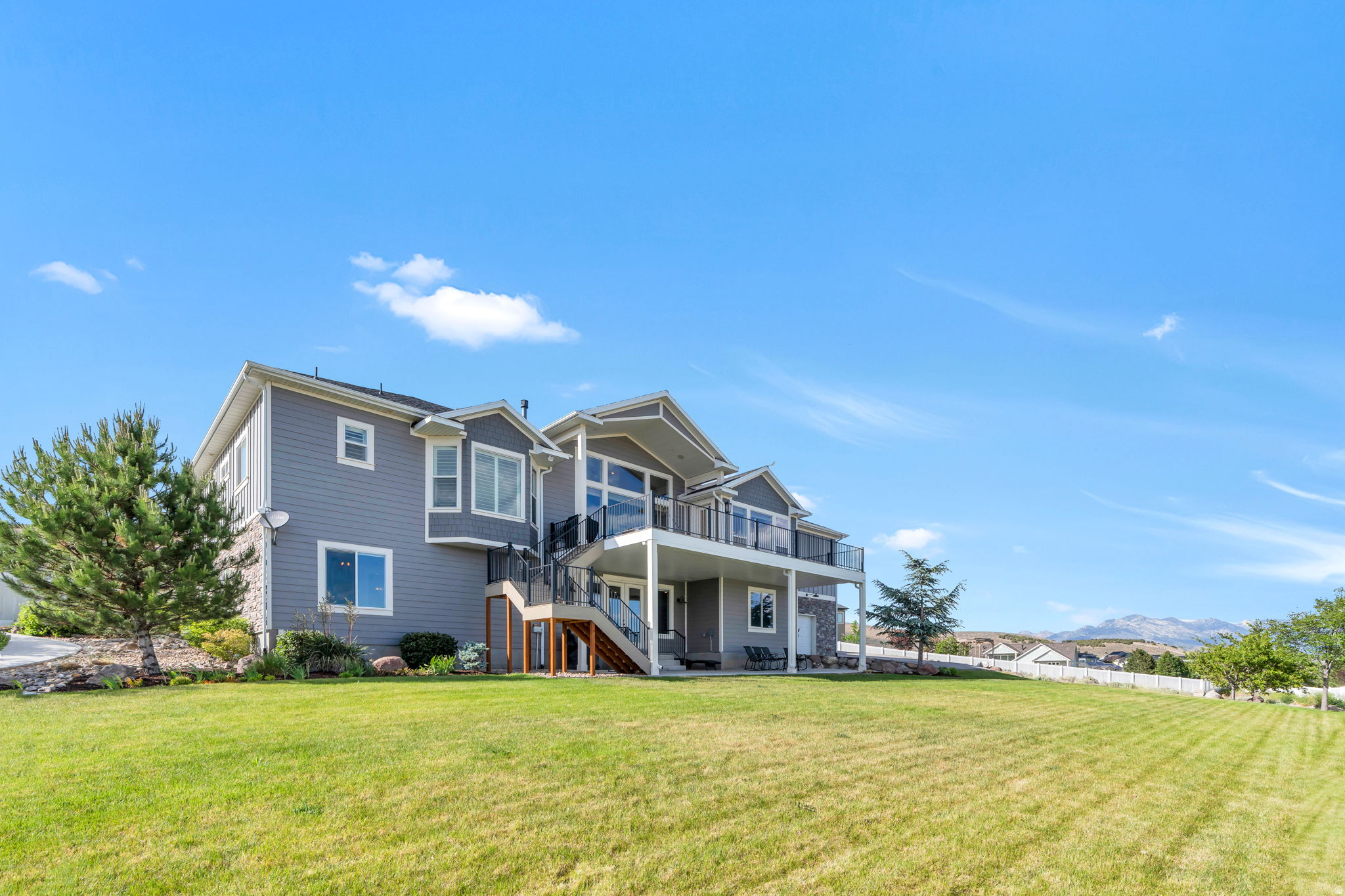 MEADOW RANCH - Residential