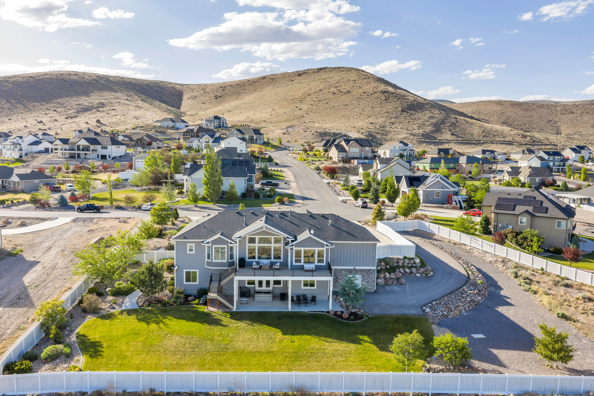 MEADOW RANCH - Residential