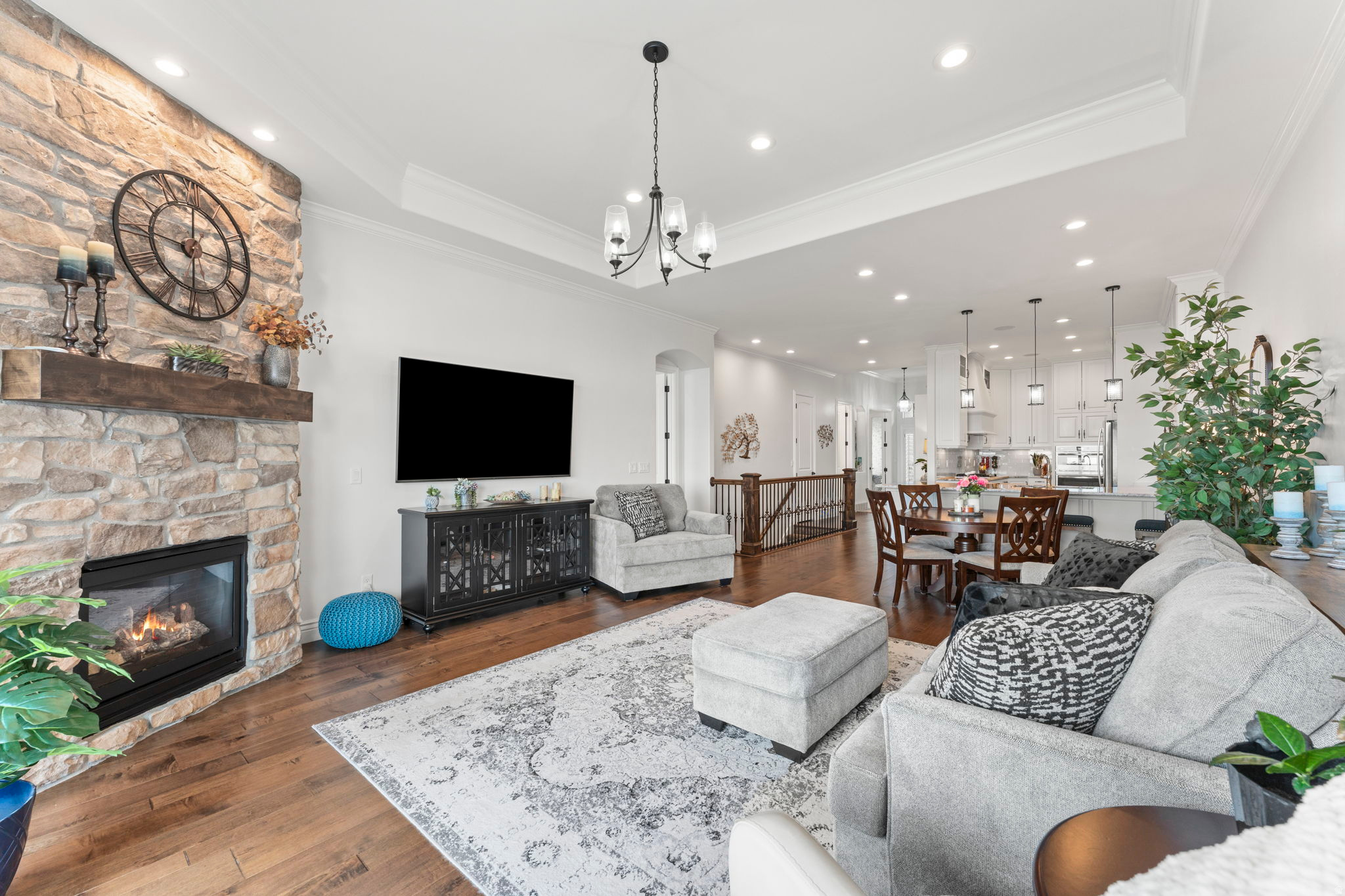 SUNSET RIDGE AT SOUTH MOUNTAIN - Residential