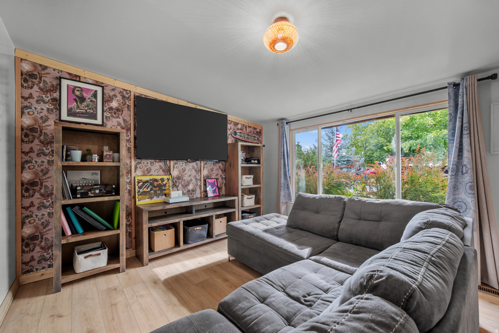 MONROE GARDE - Residential