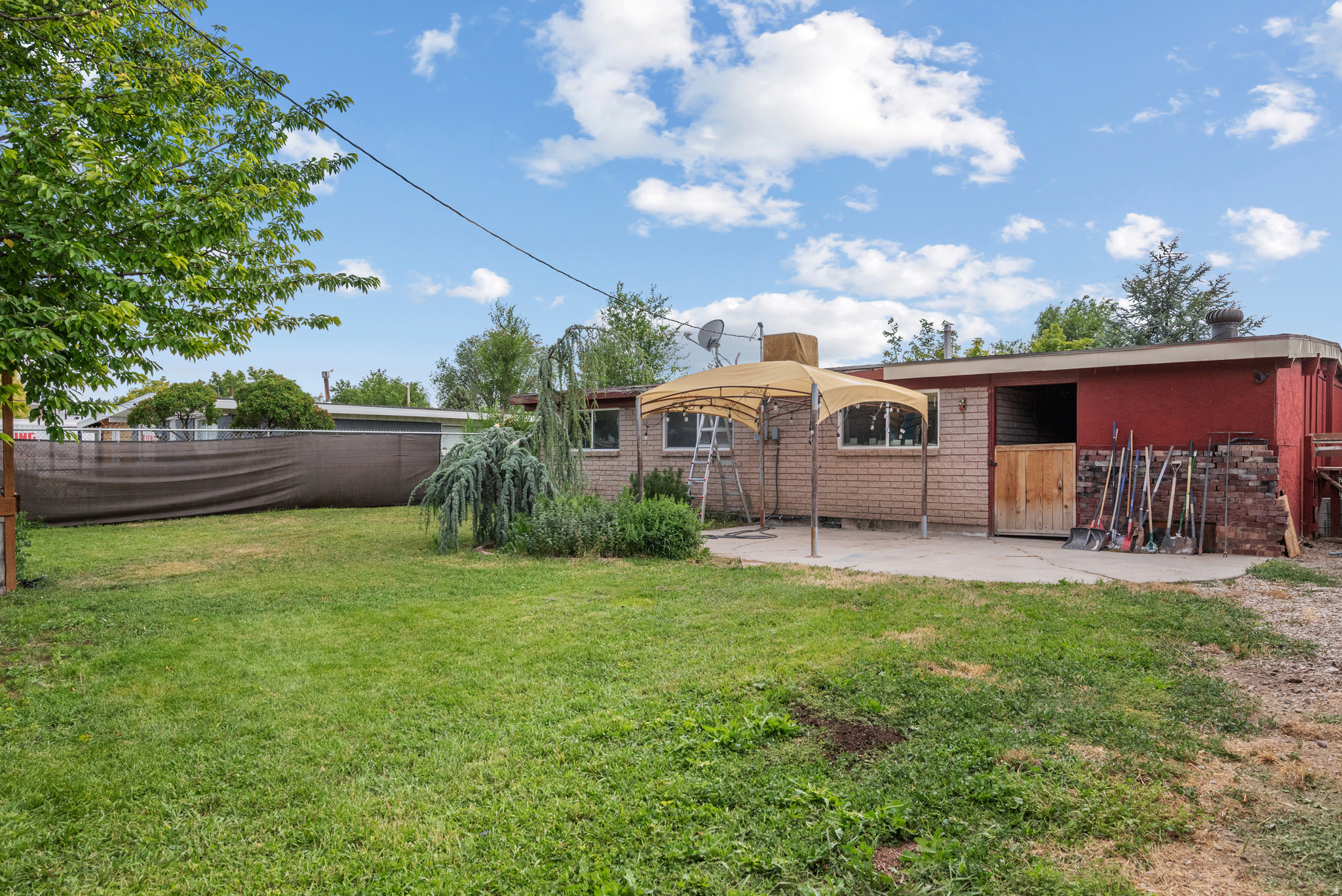 MONROE GARDE - Residential