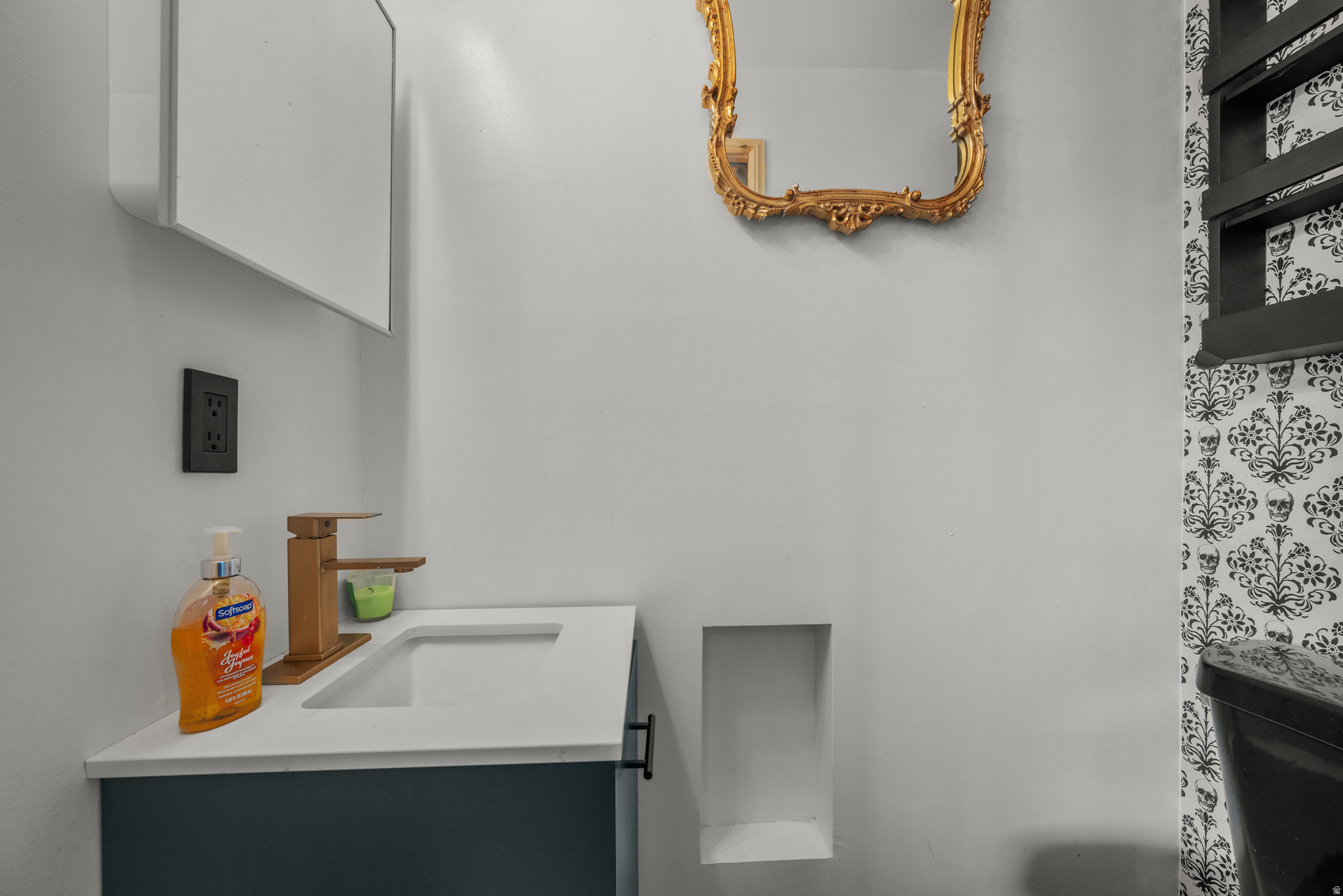 MONROE GARDE - Residential