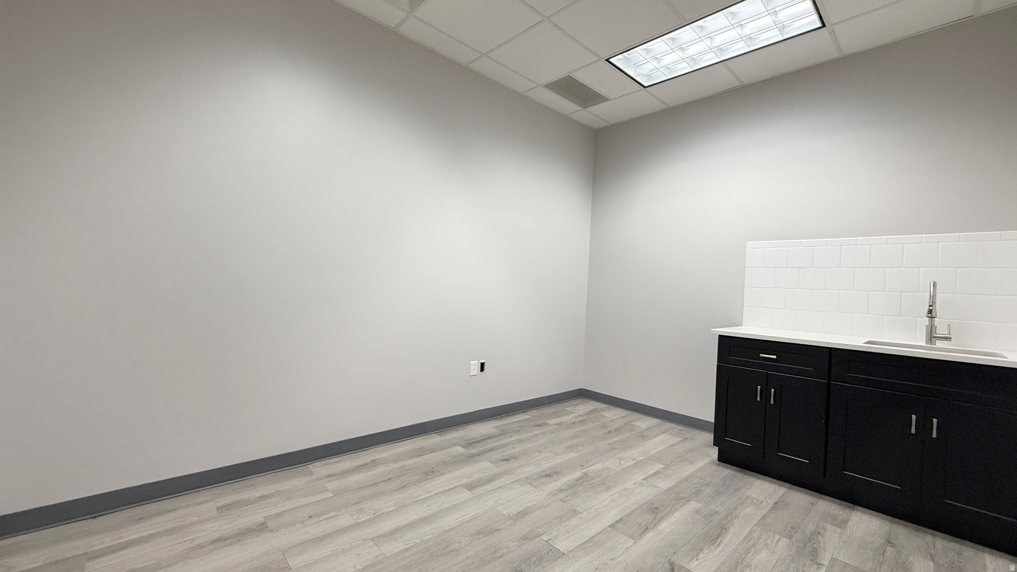 BAXTER PARK - Commercial Lease