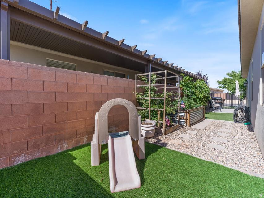 ZIONS GATE ESTATES PH 2 - Residential