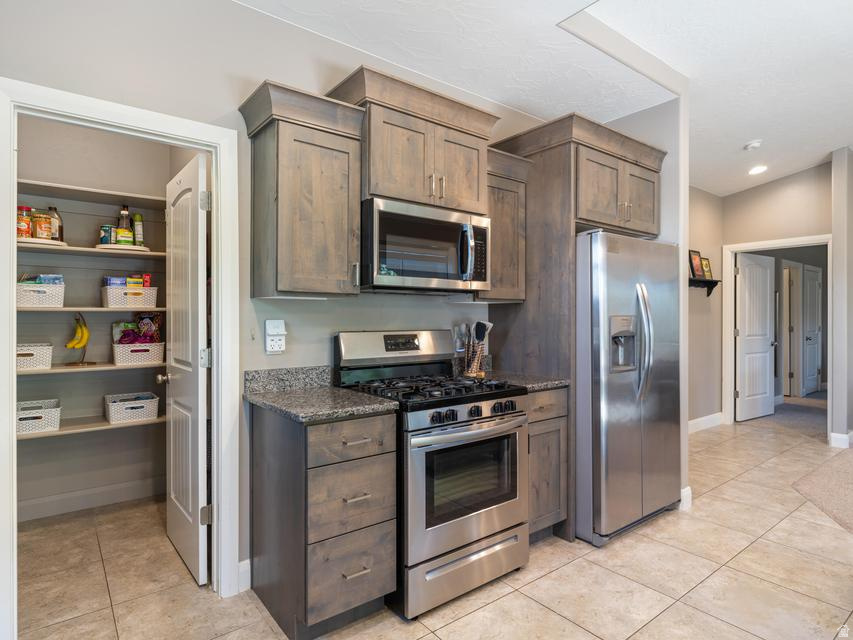 ZIONS GATE ESTATES PH 2 - Residential