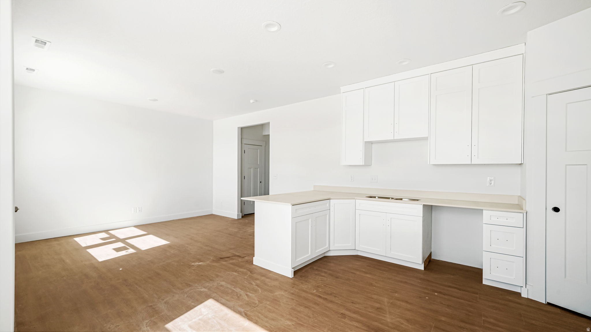WESTFIELD CENTRAL - Residential