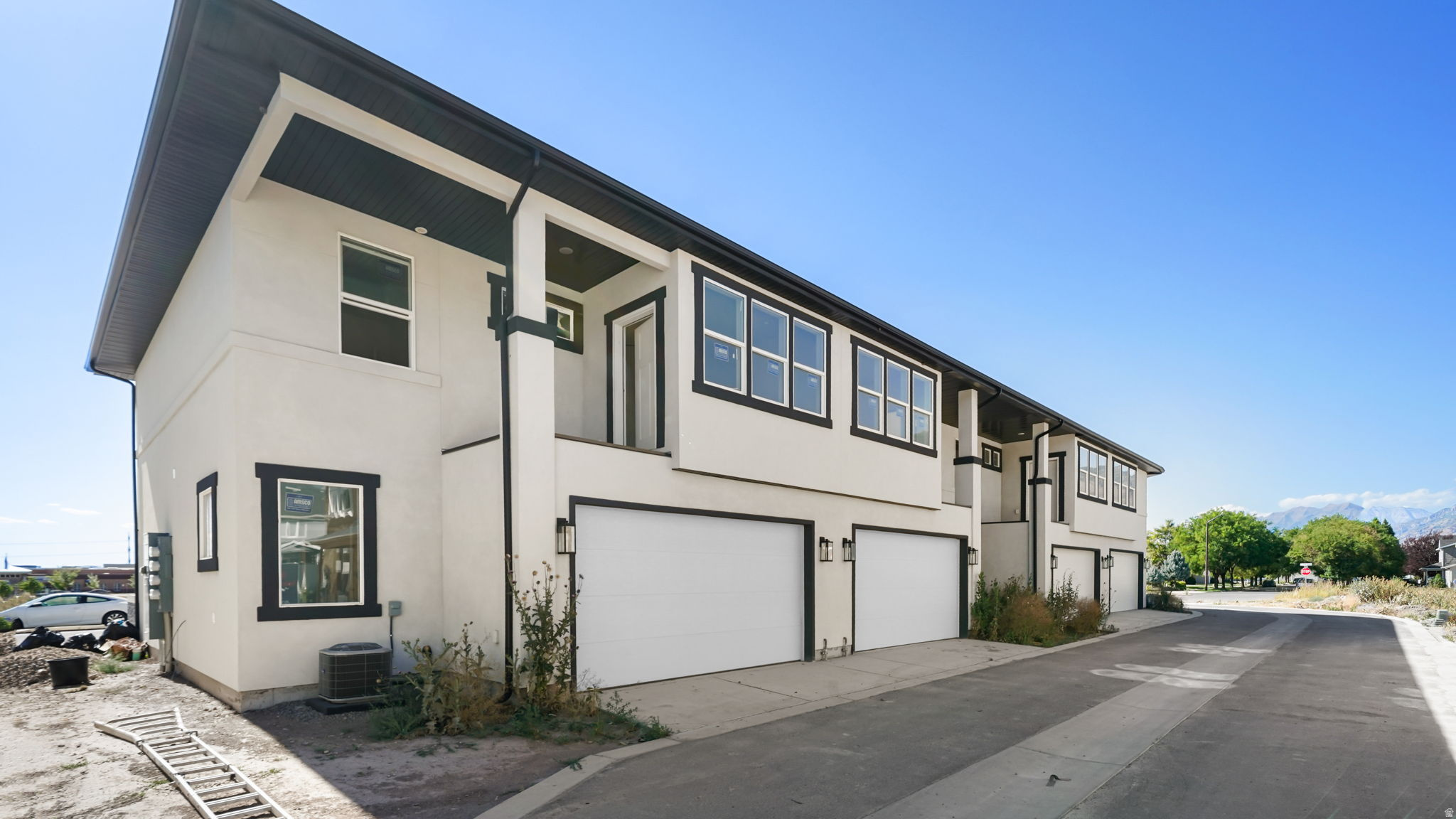 WESTFIELD CENTRAL - Residential