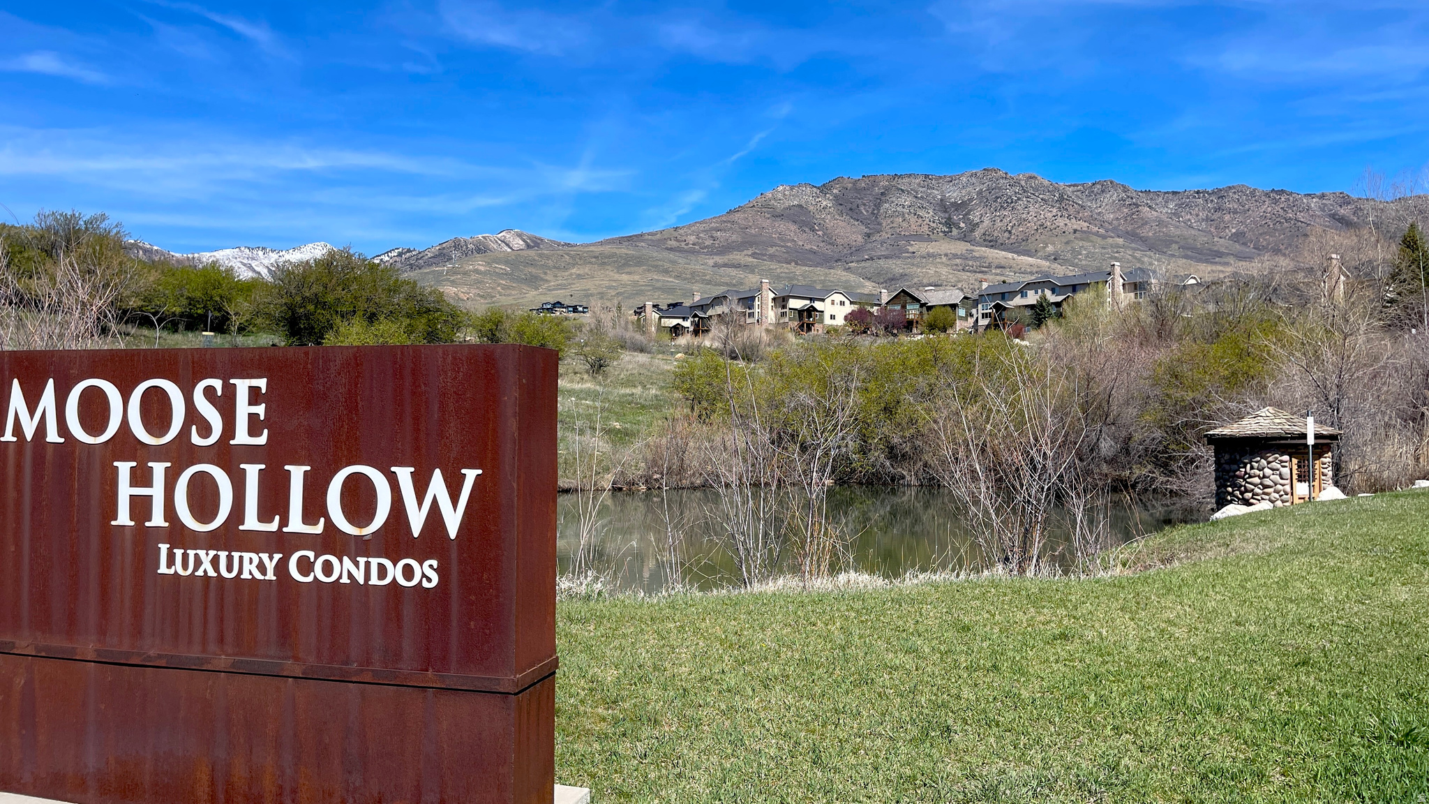 MOOSE HOLLOW CONDOMINIUM PHASE 3 - Residential