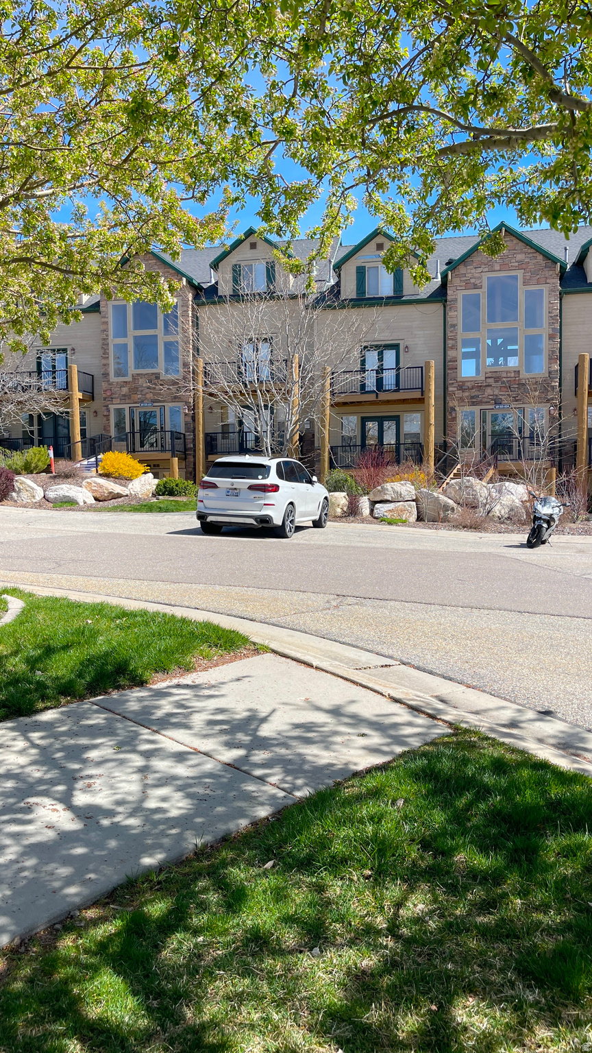 MOOSE HOLLOW CONDOMINIUM PHASE 3 - Residential