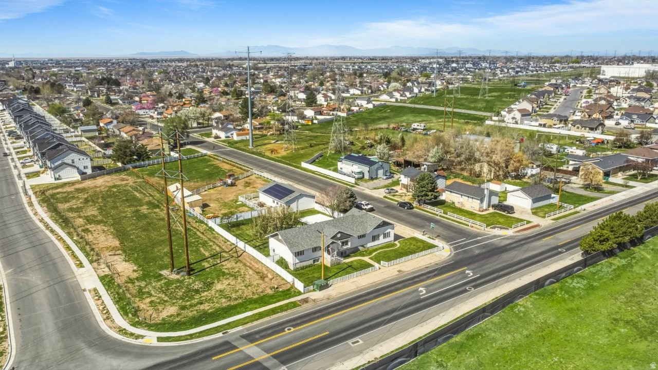 MEADOW PARK #10 - Residential