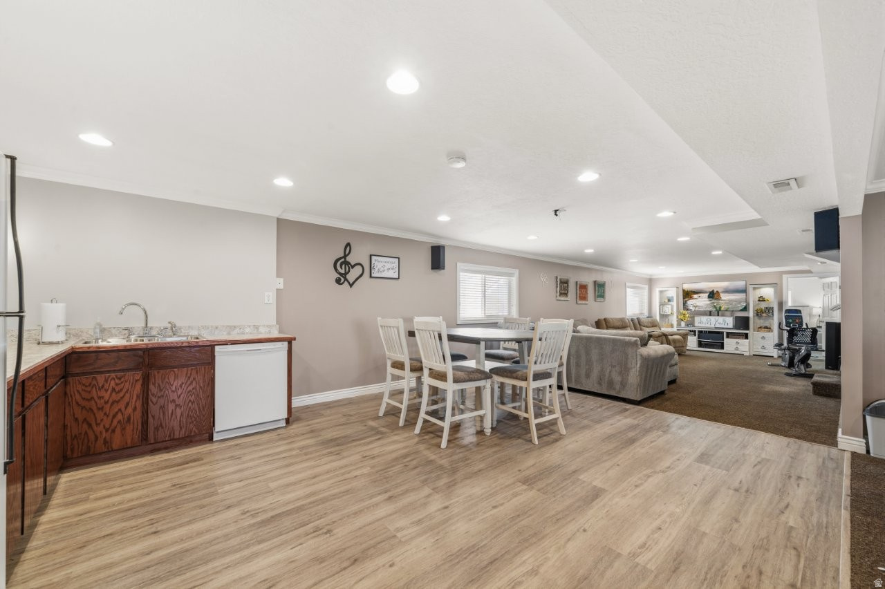 MEADOW PARK #10 - Residential
