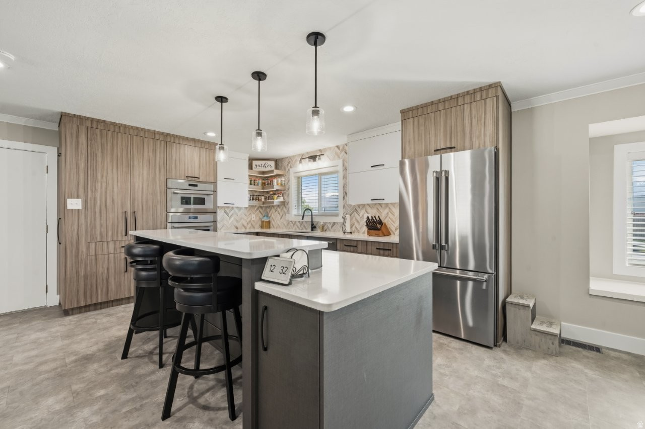 MEADOW PARK #10 - Residential