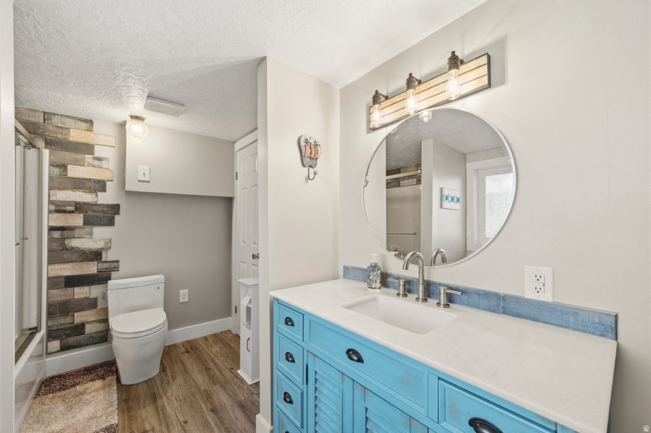 MEADOW PARK #10 - Residential