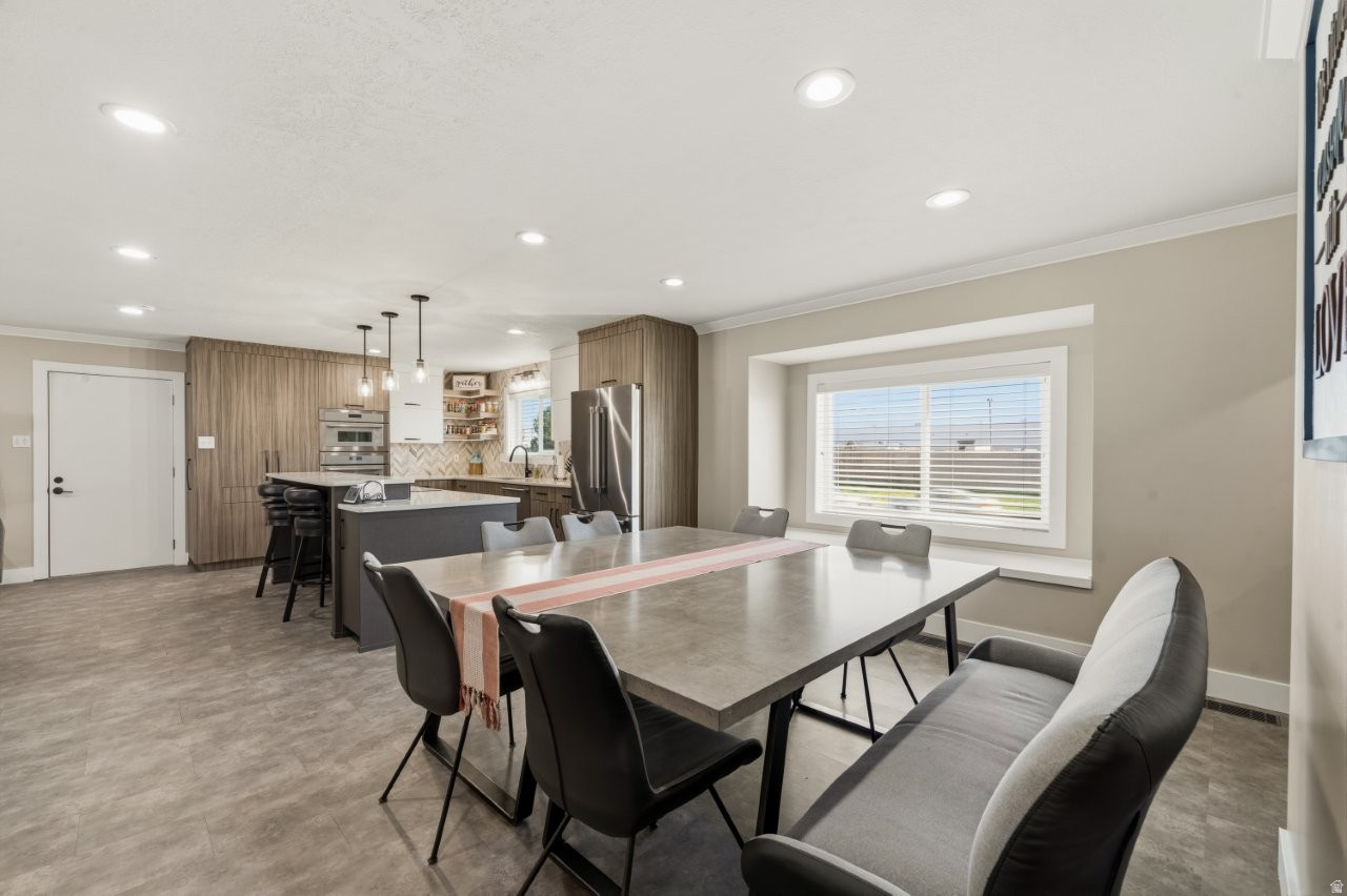 MEADOW PARK #10 - Residential