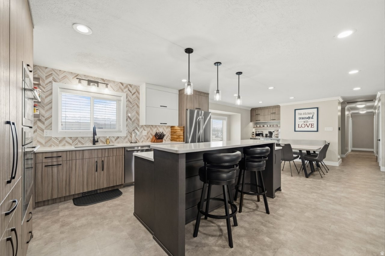 MEADOW PARK #10 - Residential