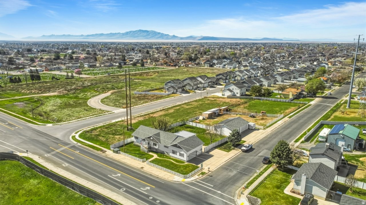 MEADOW PARK #10 - Residential