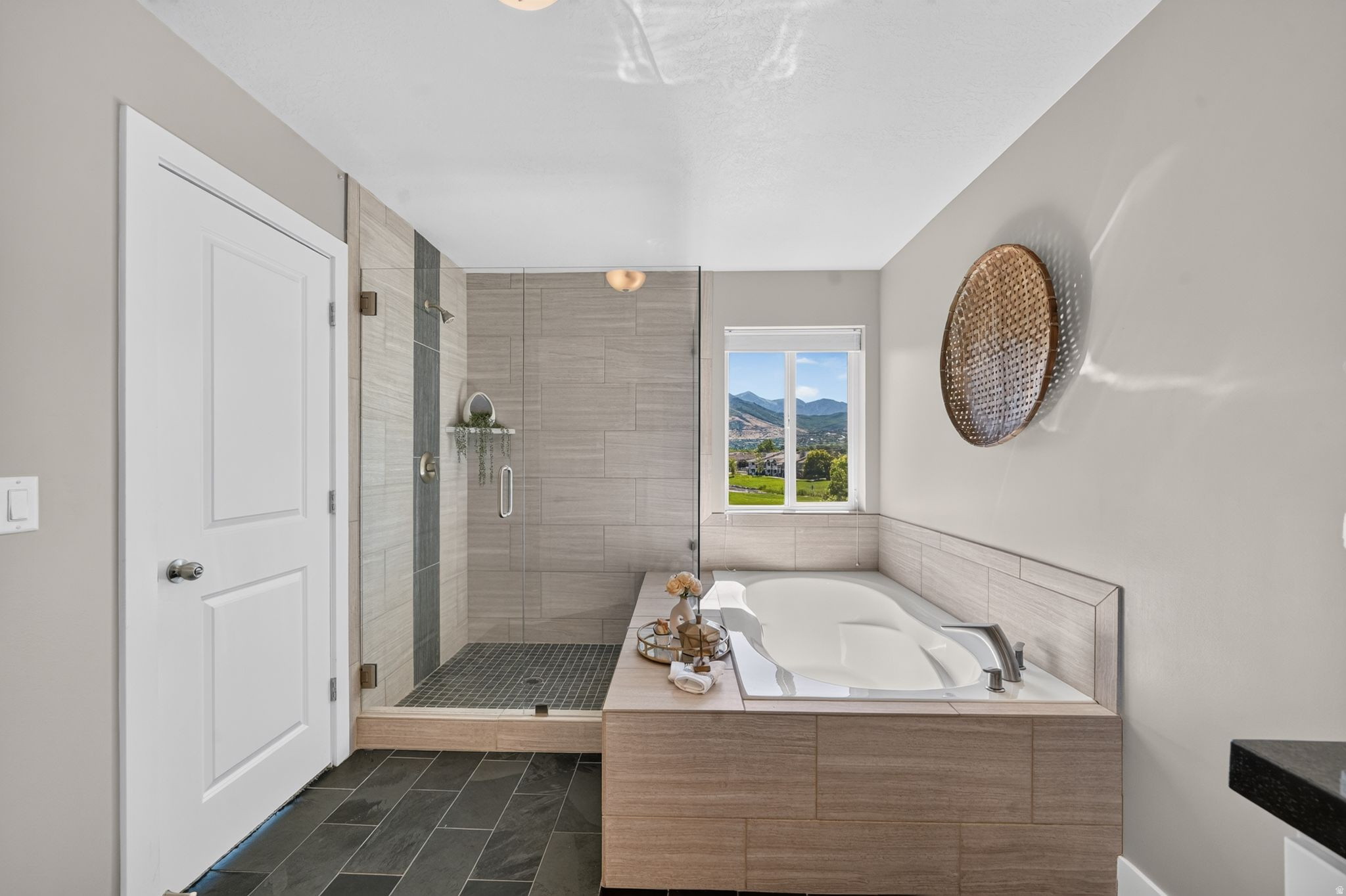 DRAPER CREEKSIDE - Residential