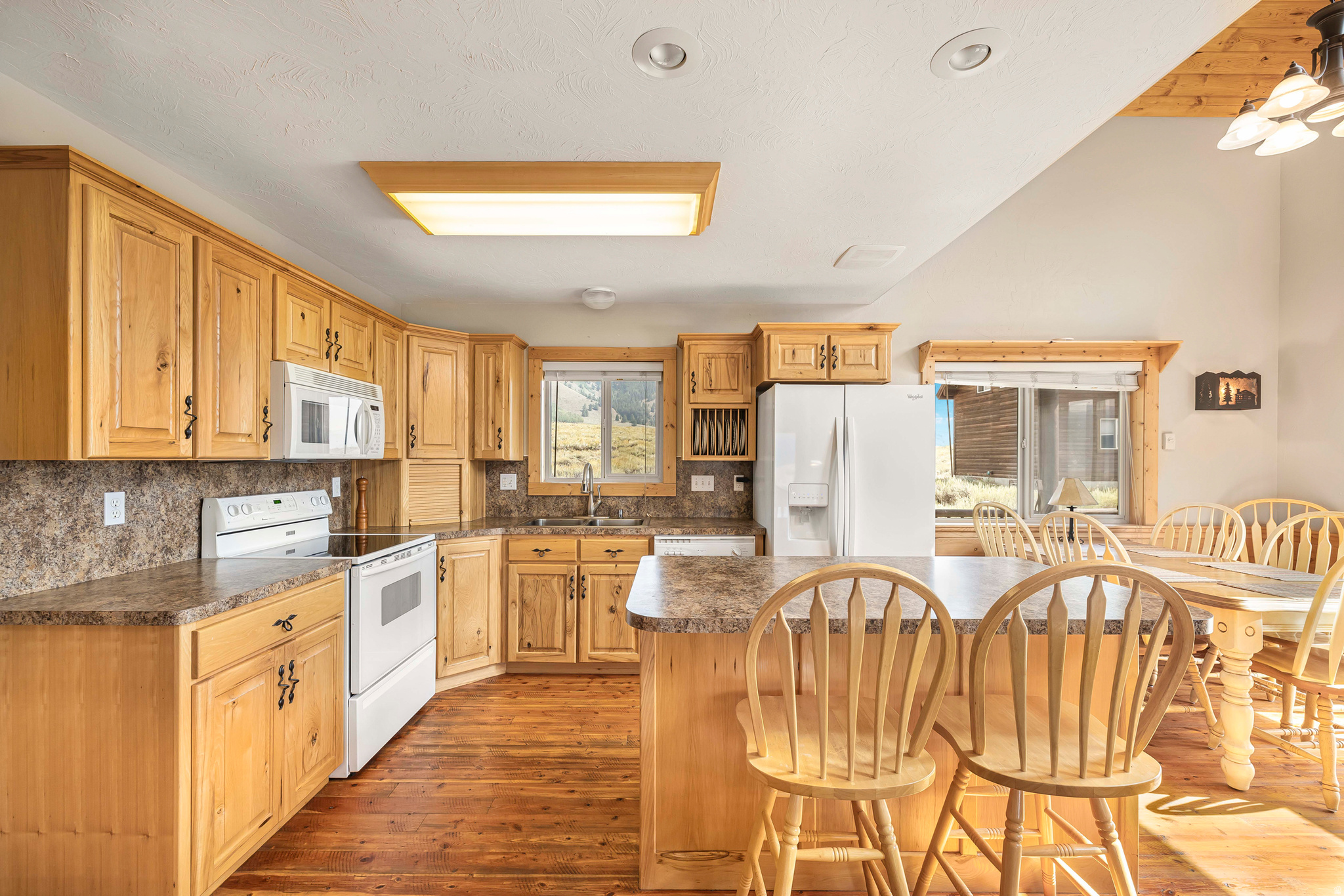 YELLOWSTONE ACRES - Residential
