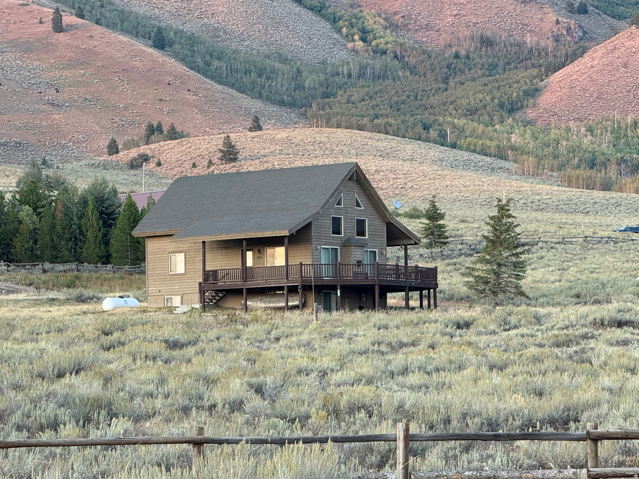 YELLOWSTONE ACRES - Residential