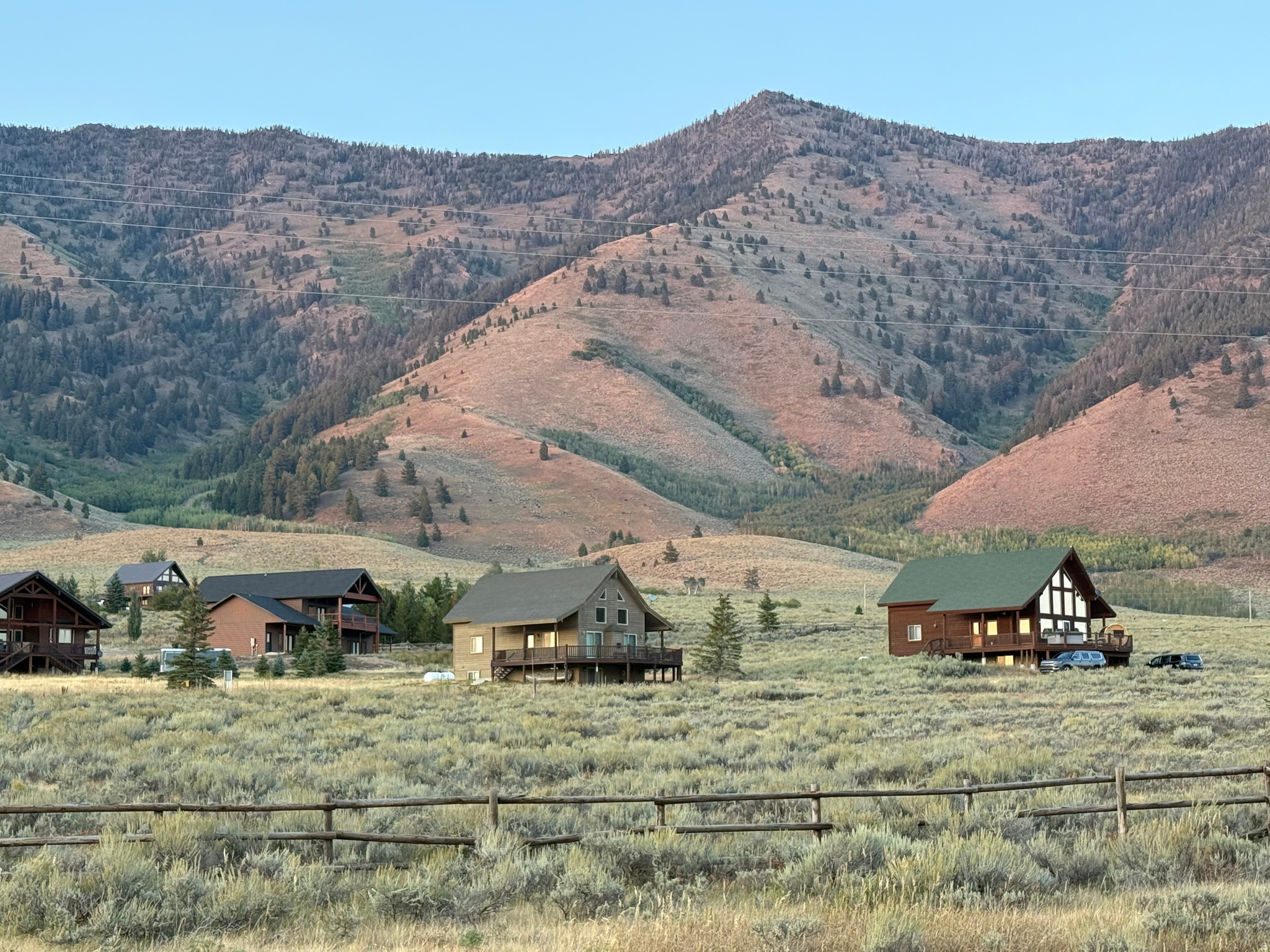 YELLOWSTONE ACRES - Residential