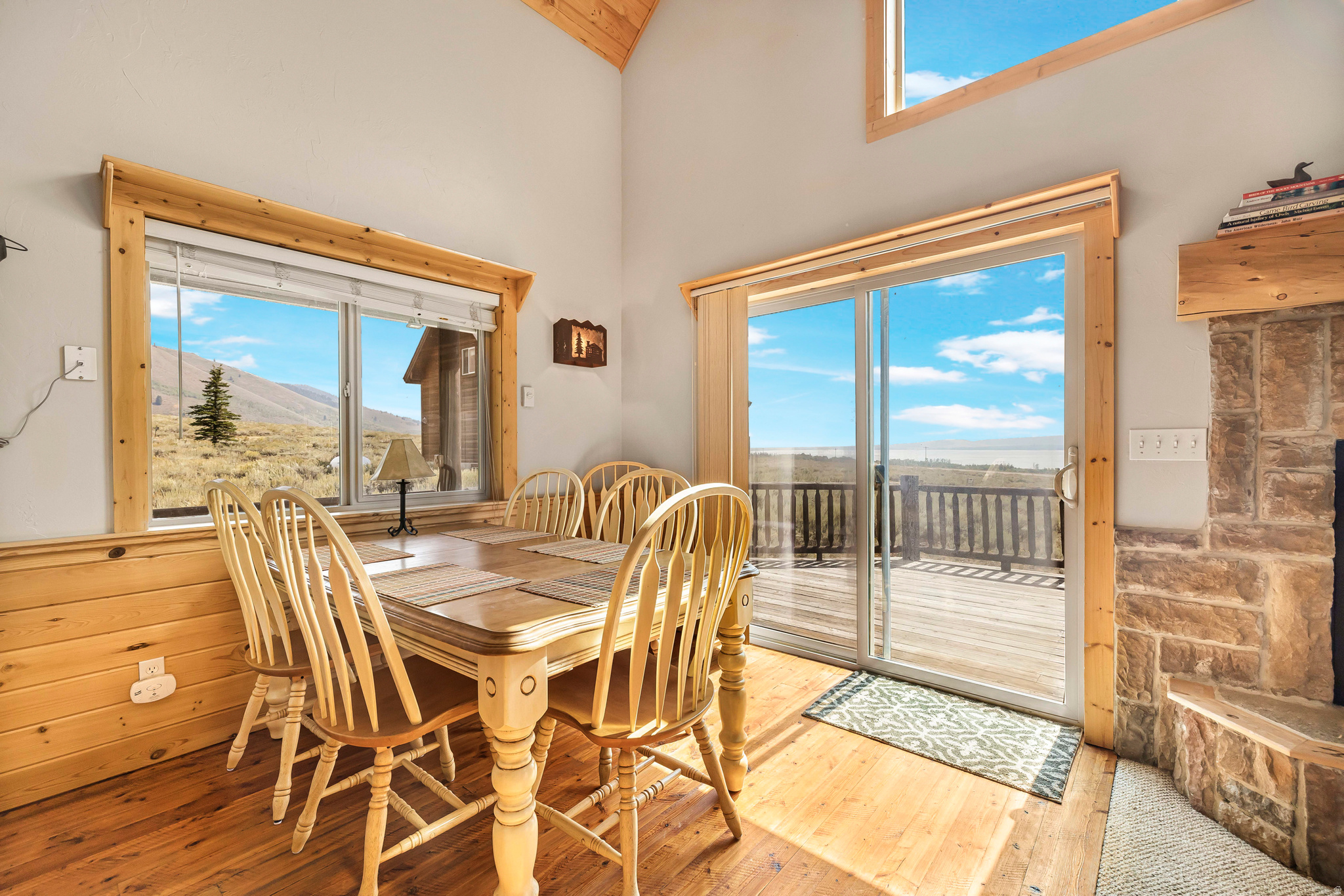 YELLOWSTONE ACRES - Residential