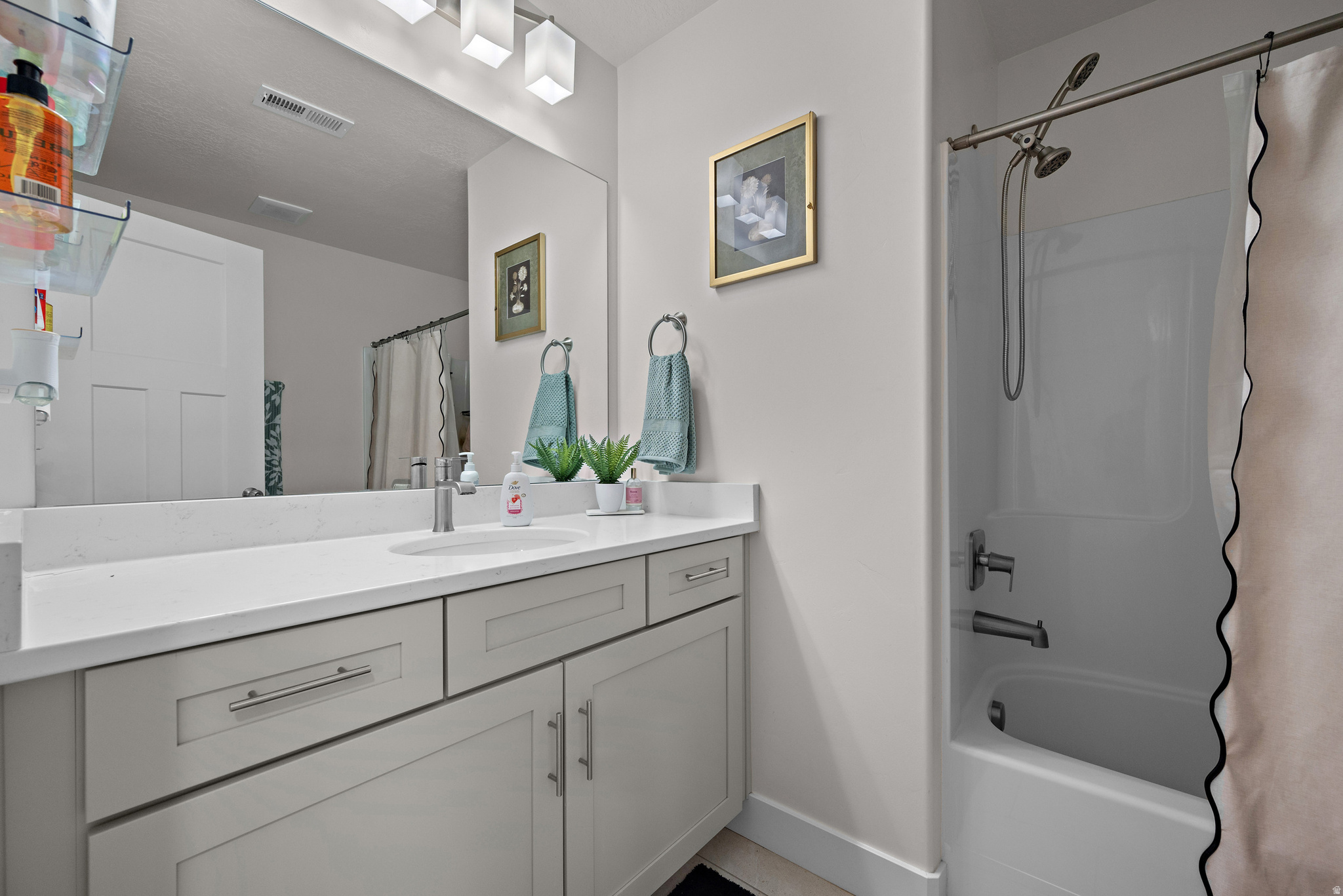 MOUNTAIN RIDGE - Residential