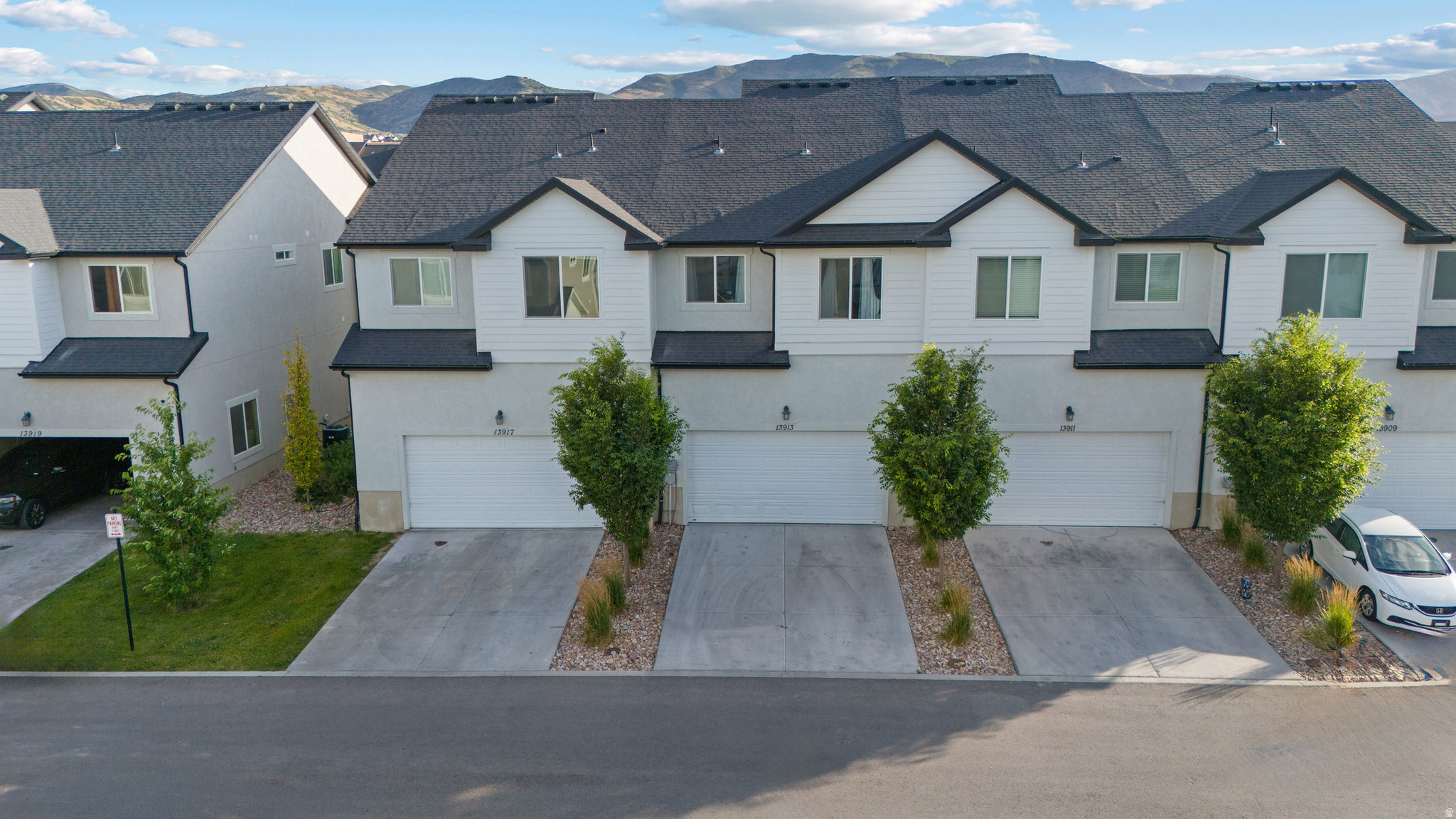 MOUNTAIN RIDGE - Residential