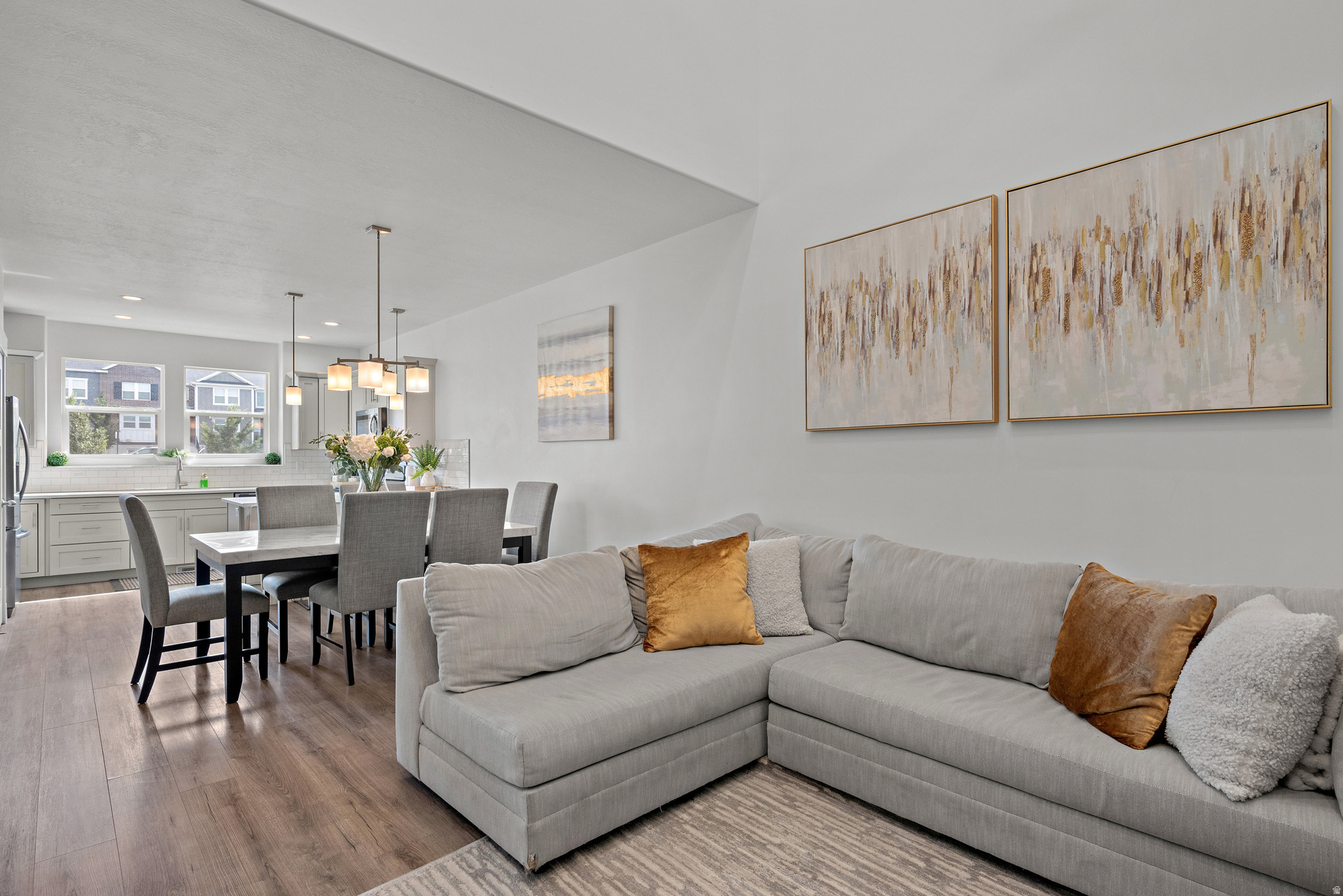 MOUNTAIN RIDGE - Residential