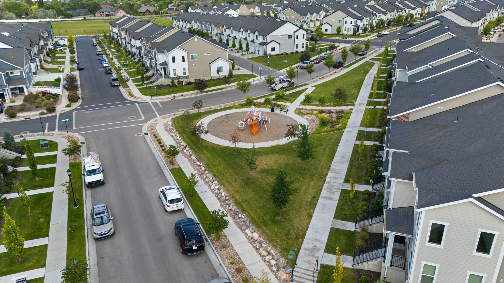 MOUNTAIN RIDGE - Residential