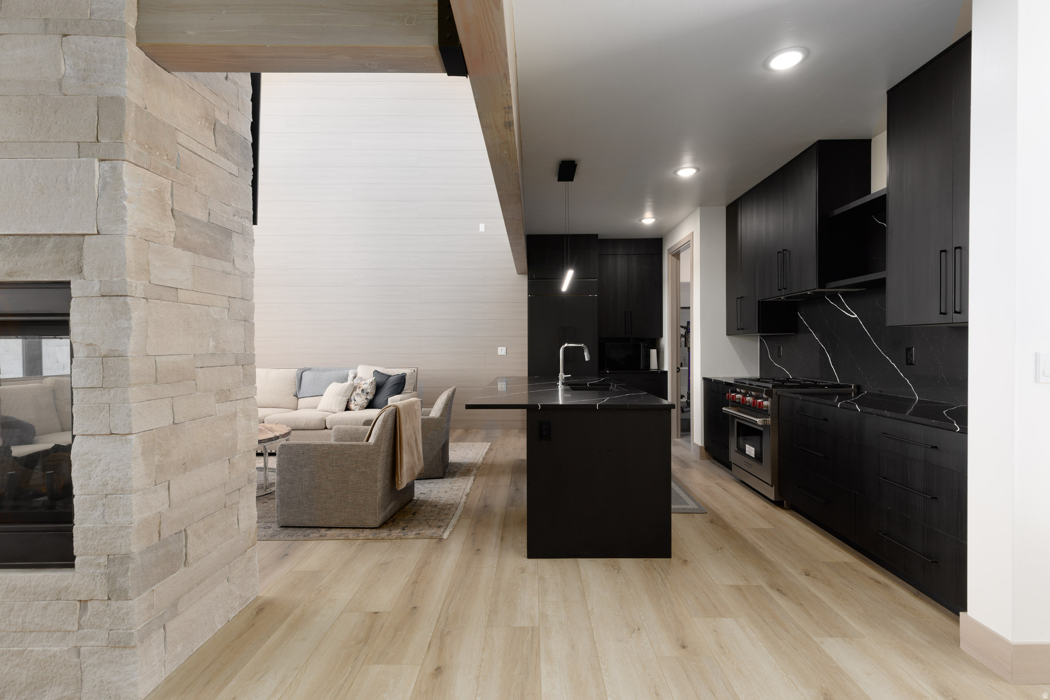ELEVATE VILLAS - Residential