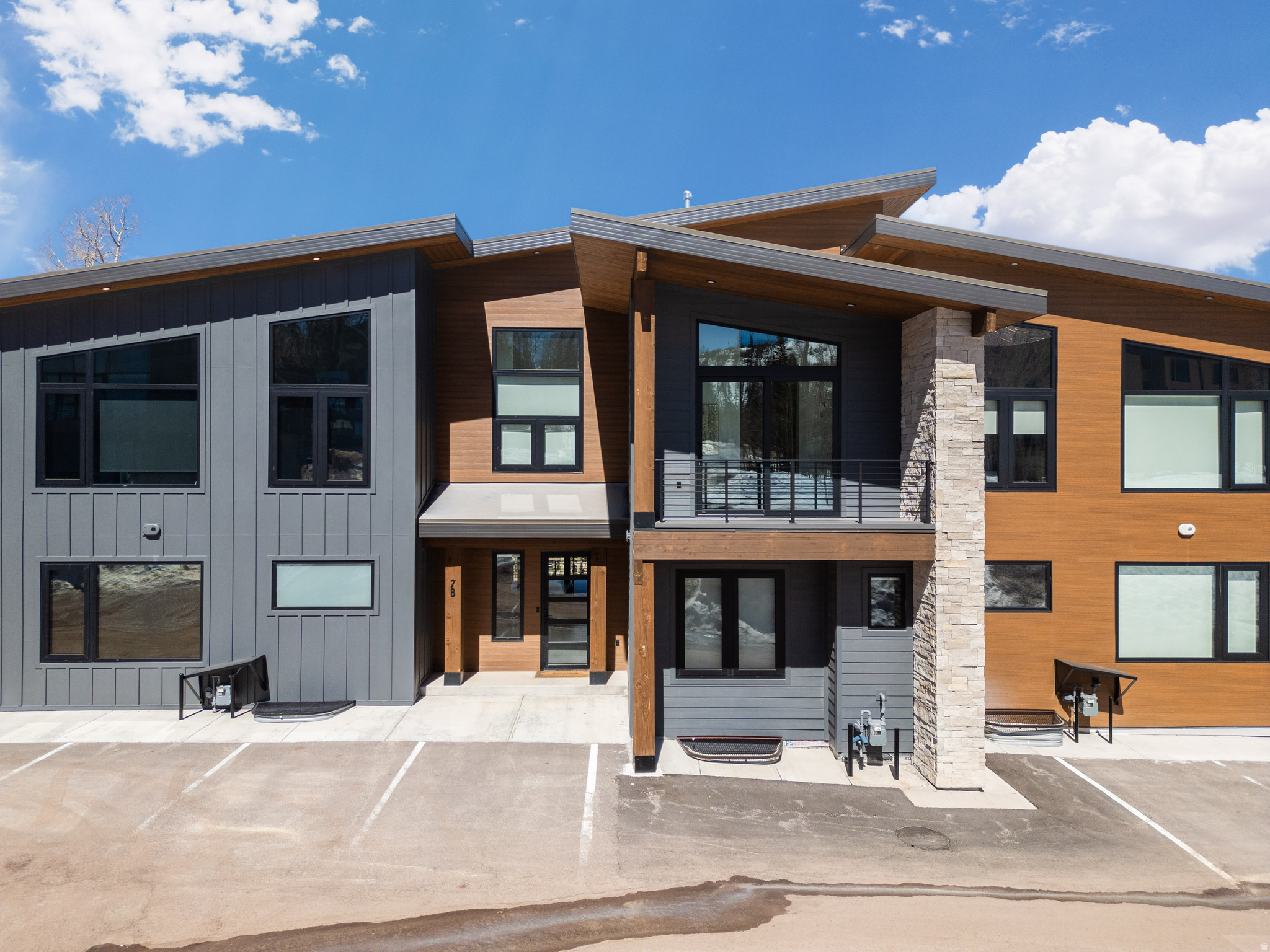 ELEVATE VILLAS - Residential