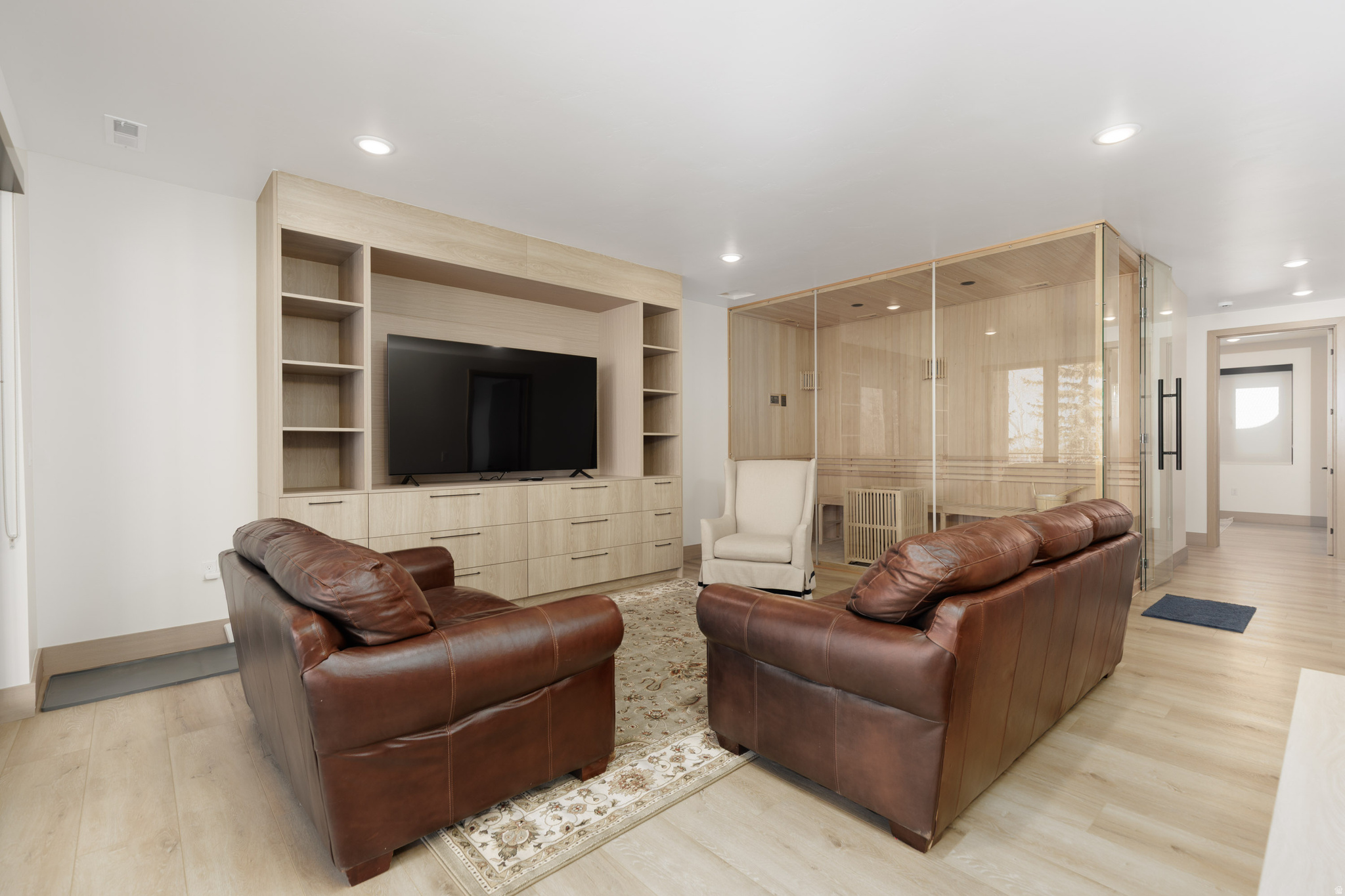 ELEVATE VILLAS - Residential