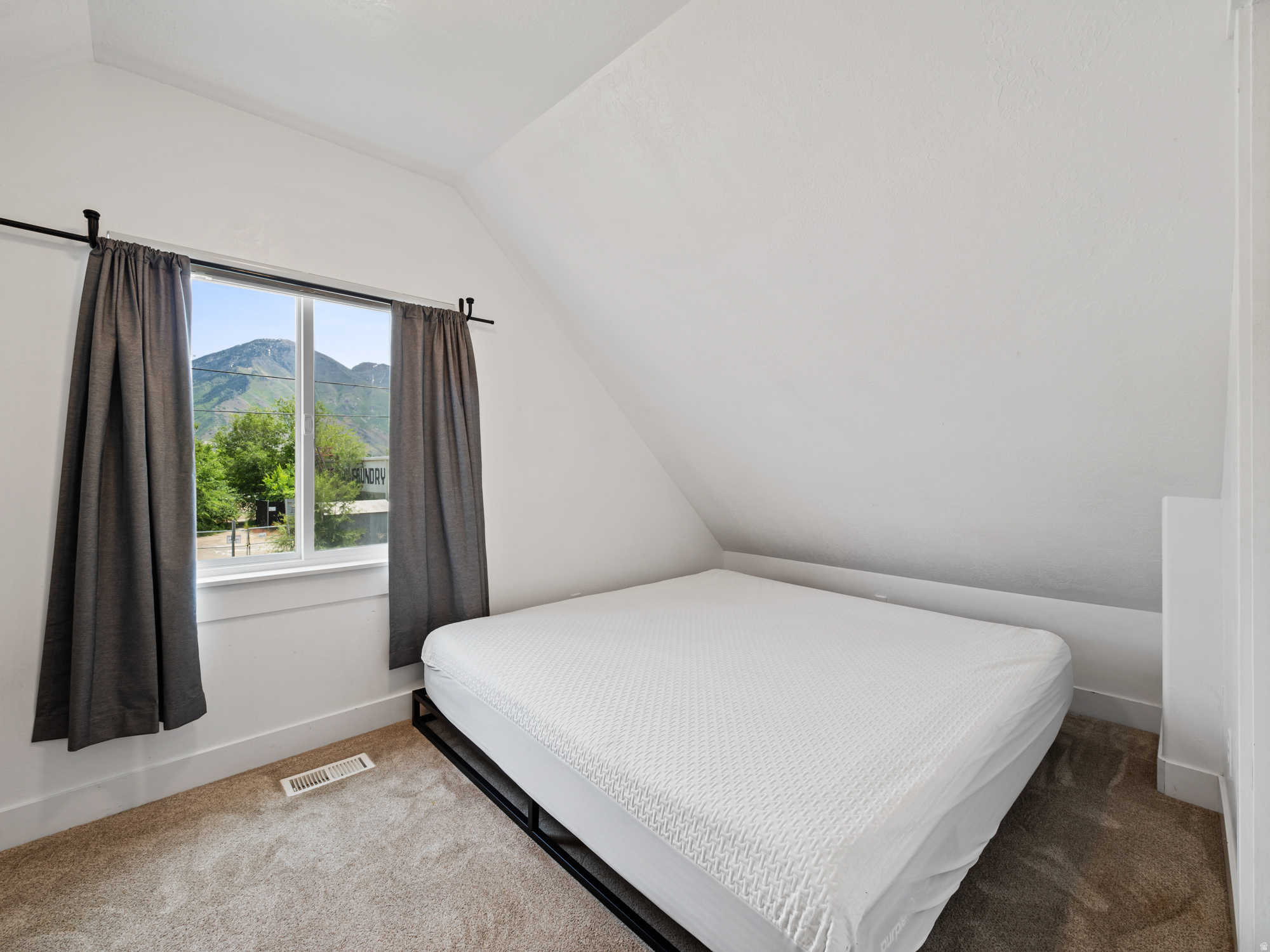 SUNNY RIDGE - Residential