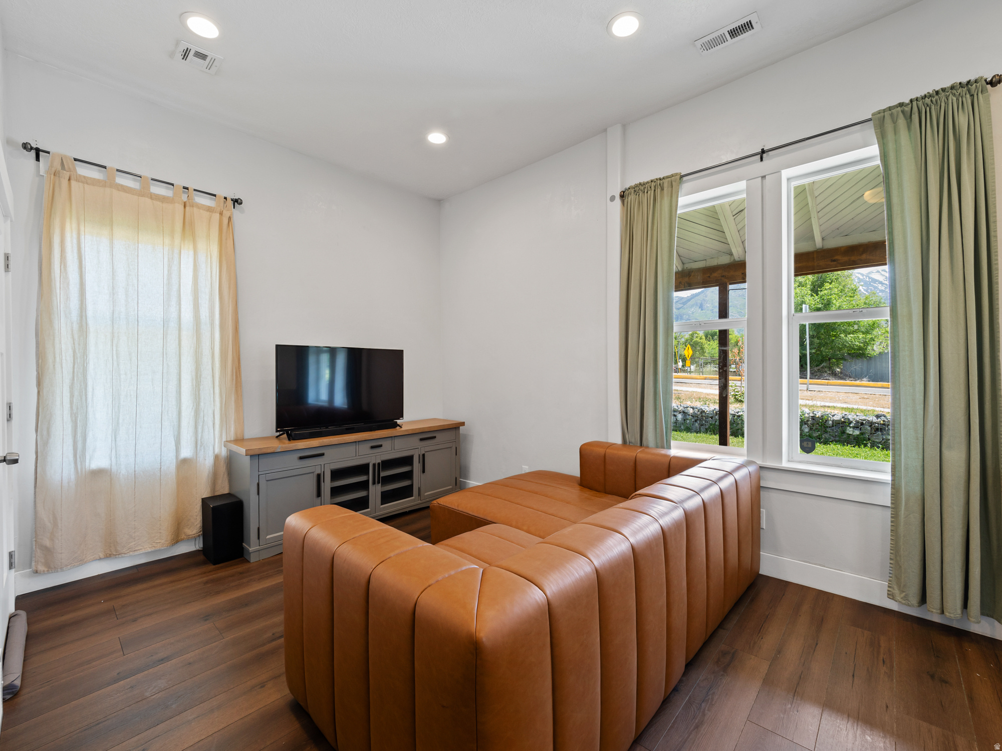 SUNNY RIDGE - Residential
