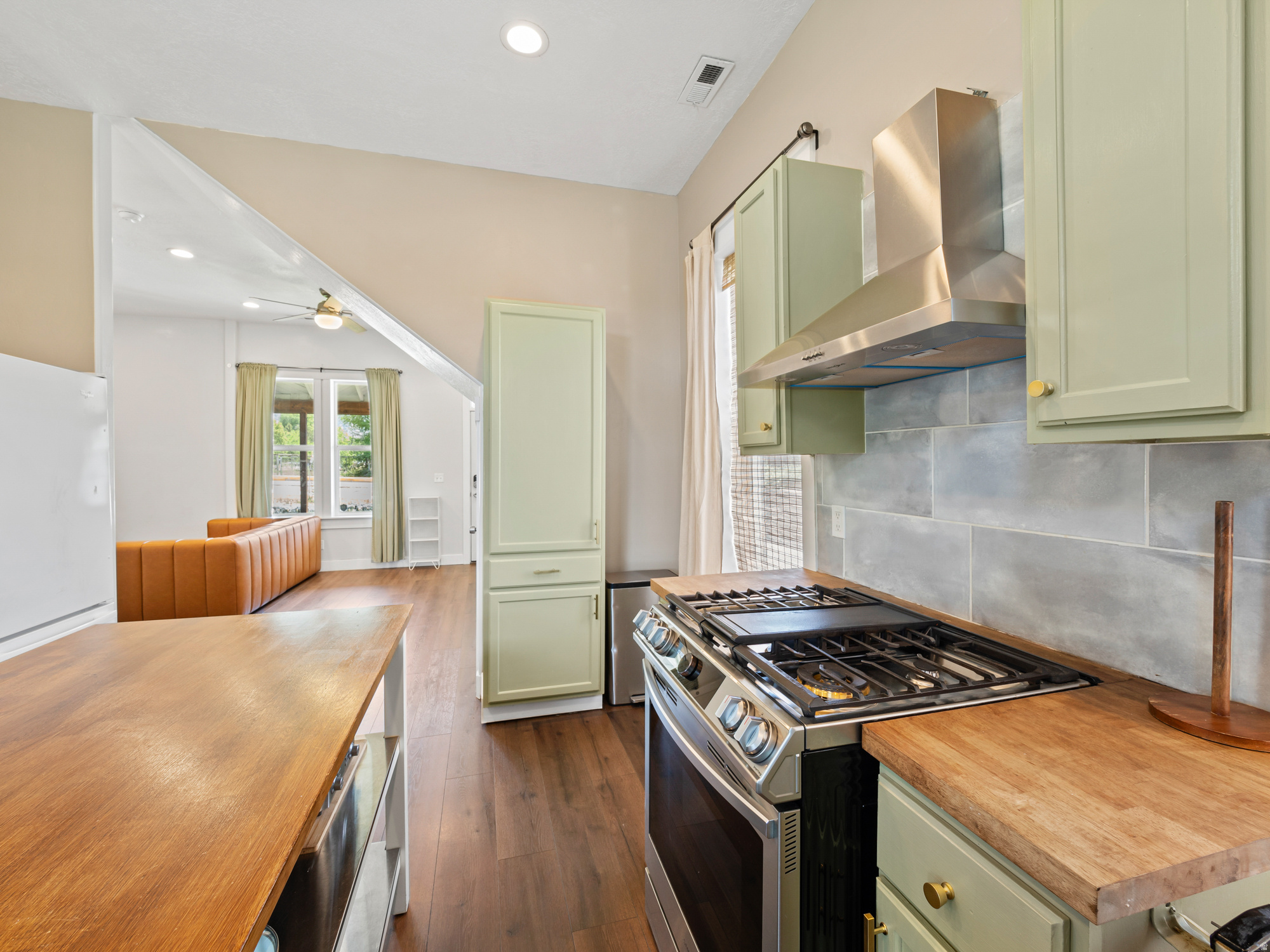 SUNNY RIDGE - Residential