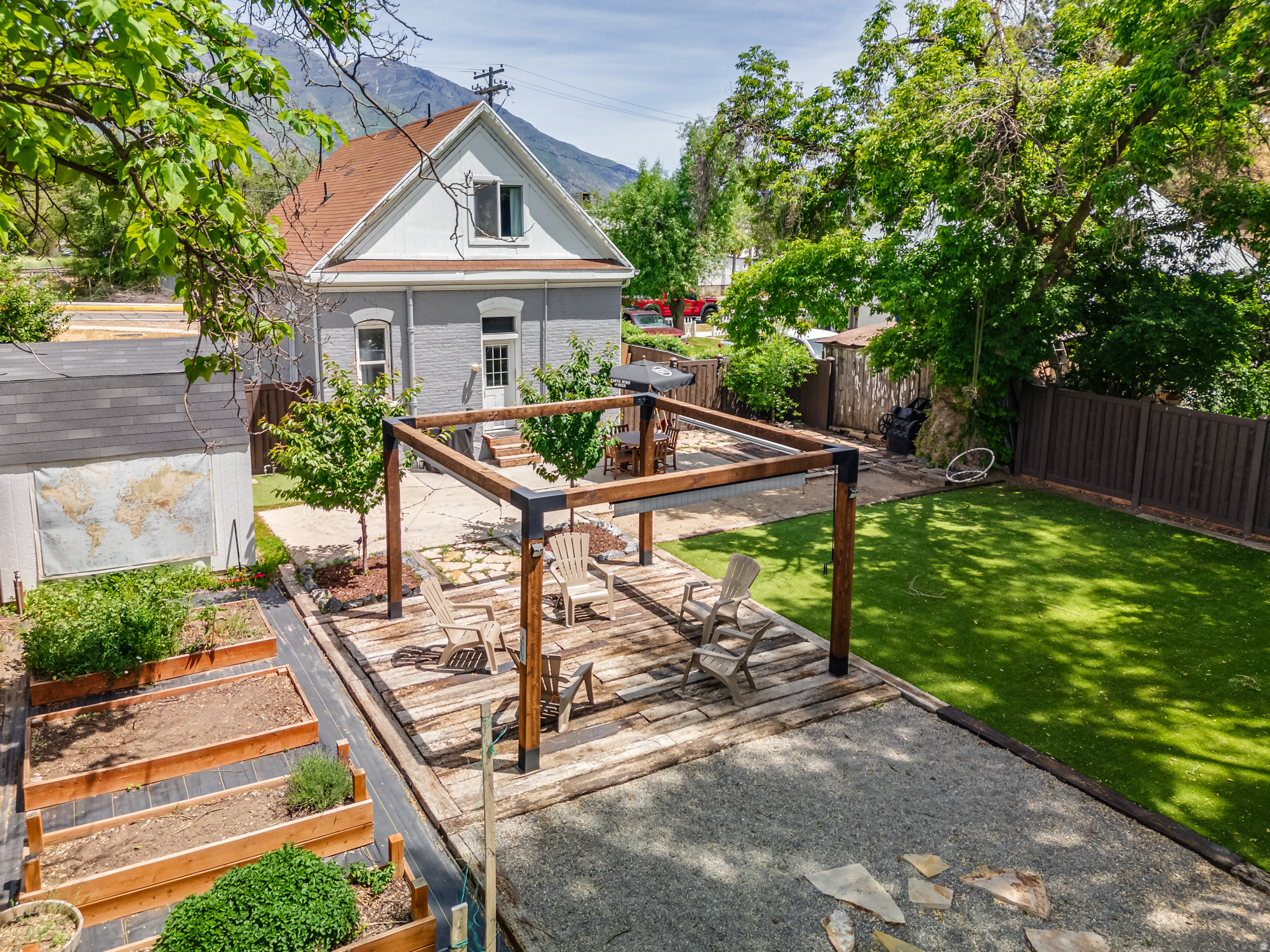 SUNNY RIDGE - Residential