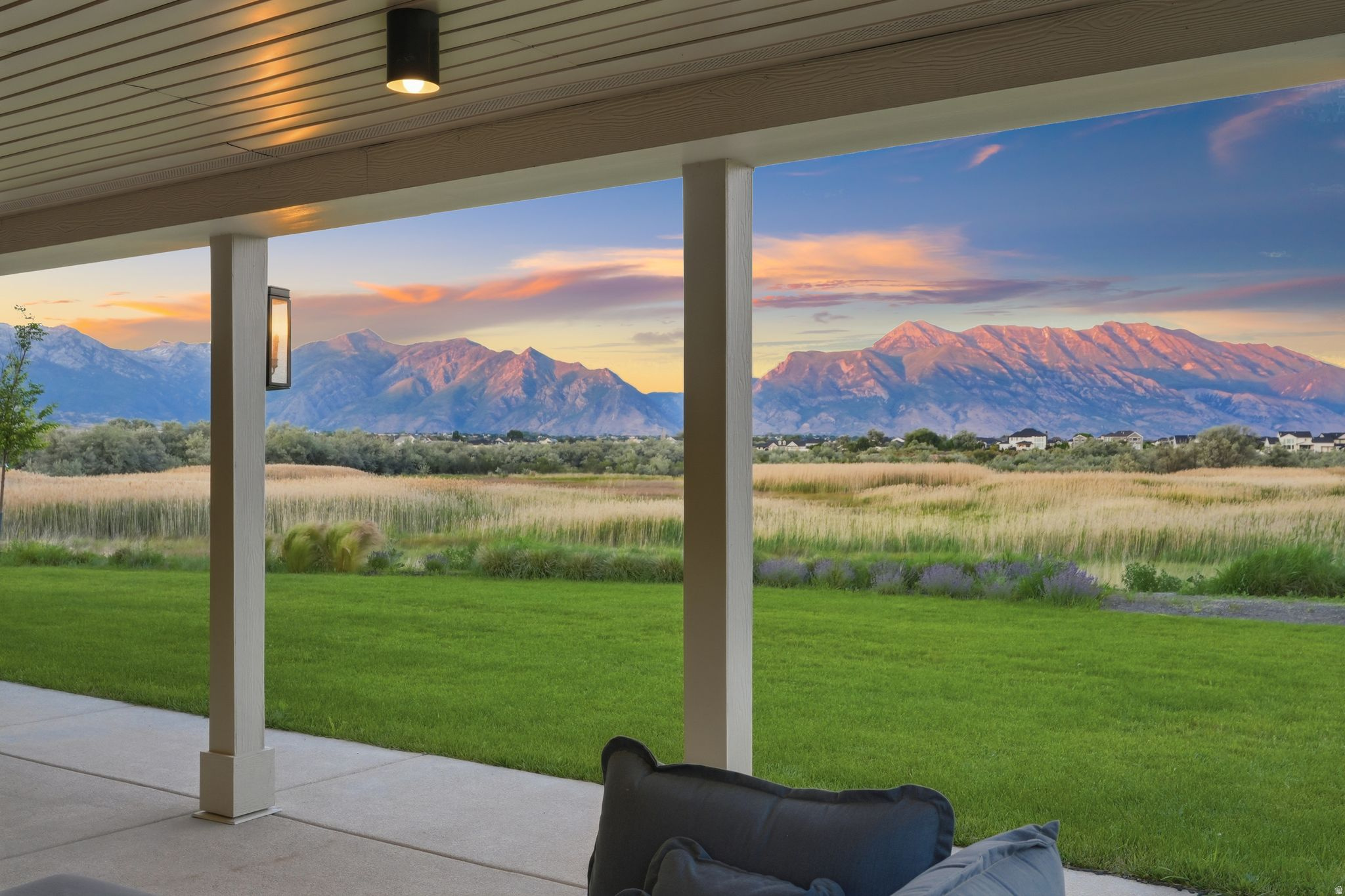 SPRING RANCH - Residential