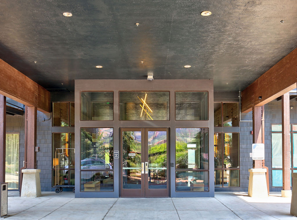 LODGE AT STILLWATER - Residential