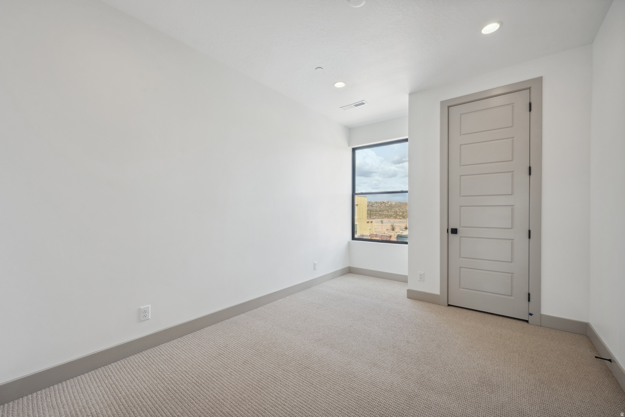 ISLAND AT CORAL CANYON - Residential