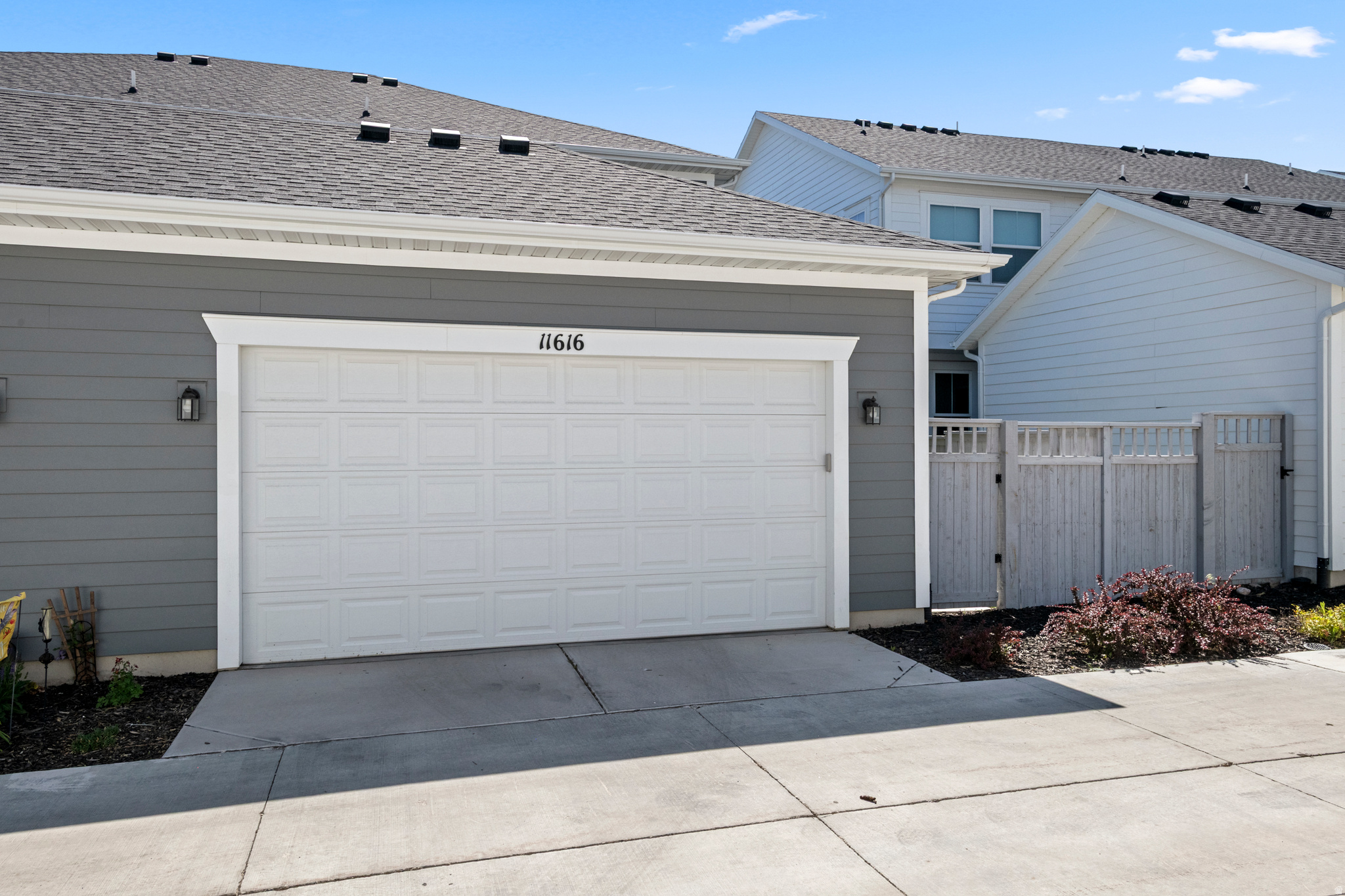 LOT 174, DAYBREAK VILLAGE 11A PLAT 2 SUB 11199-311 - Residential