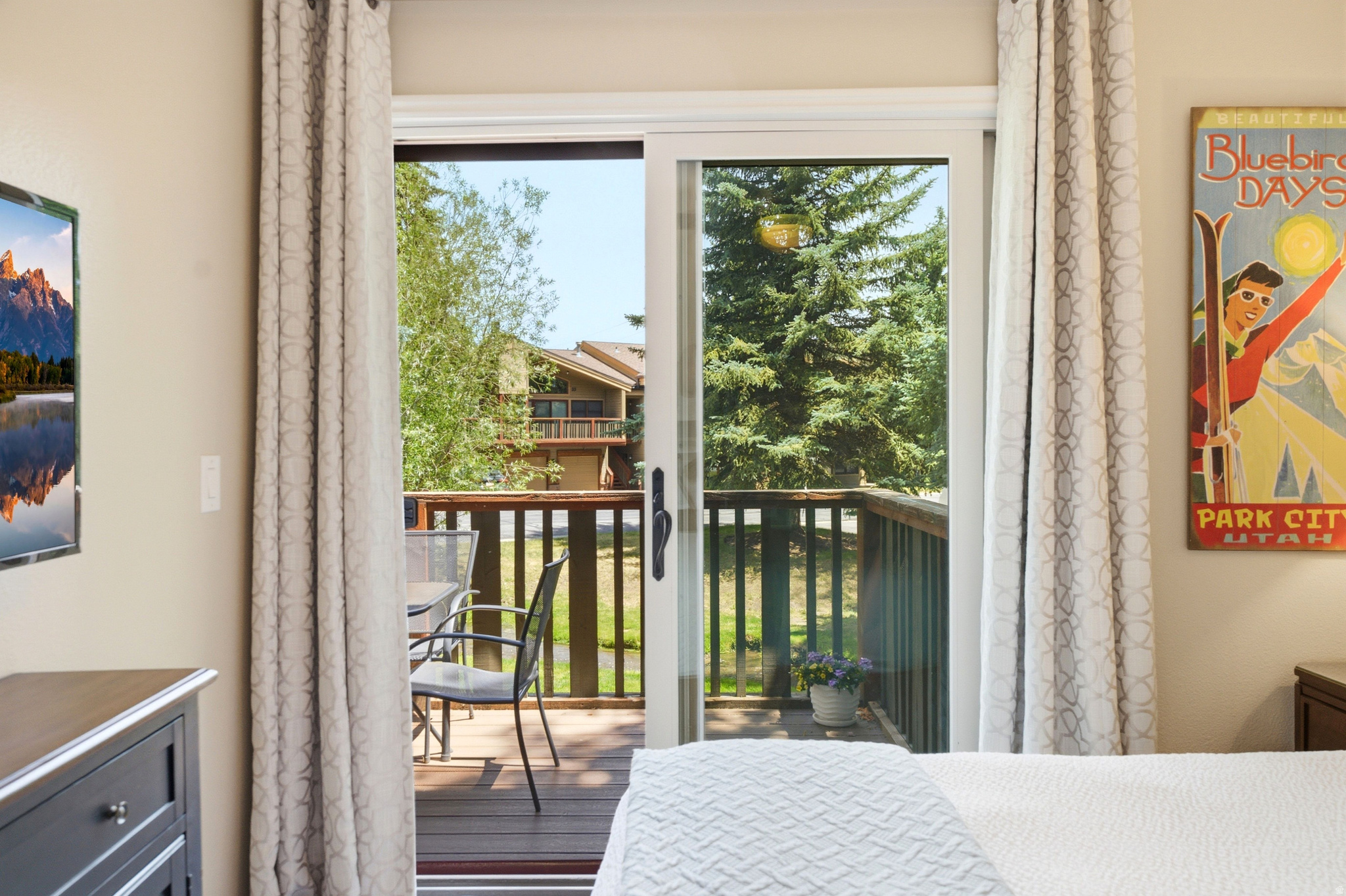 WINDRIFT CONDOMINIUM - Residential
